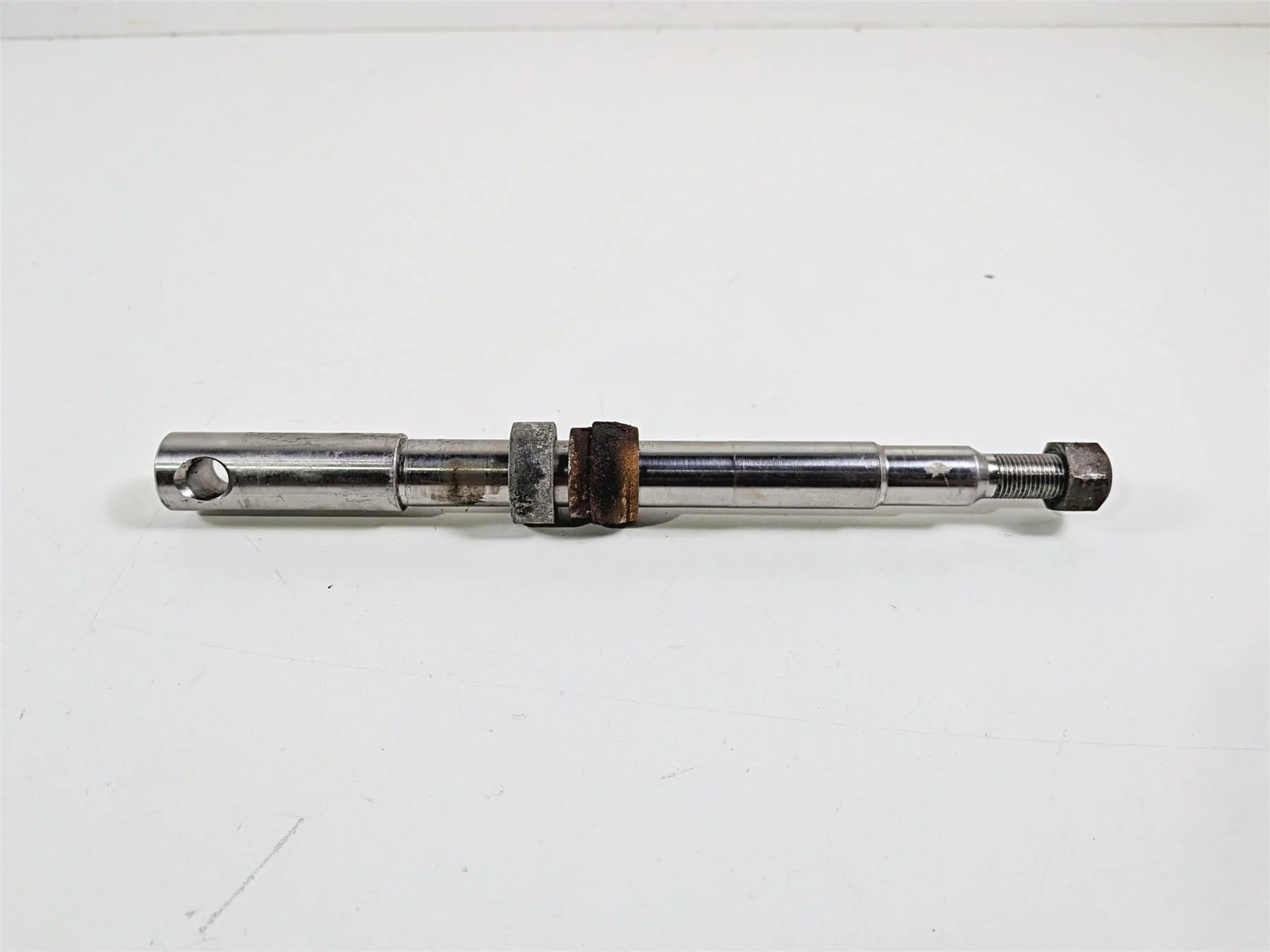 2002 Harley Davidson XLH883 Sportster Front Wheel Spindle Axle 43895-00 - Image 4