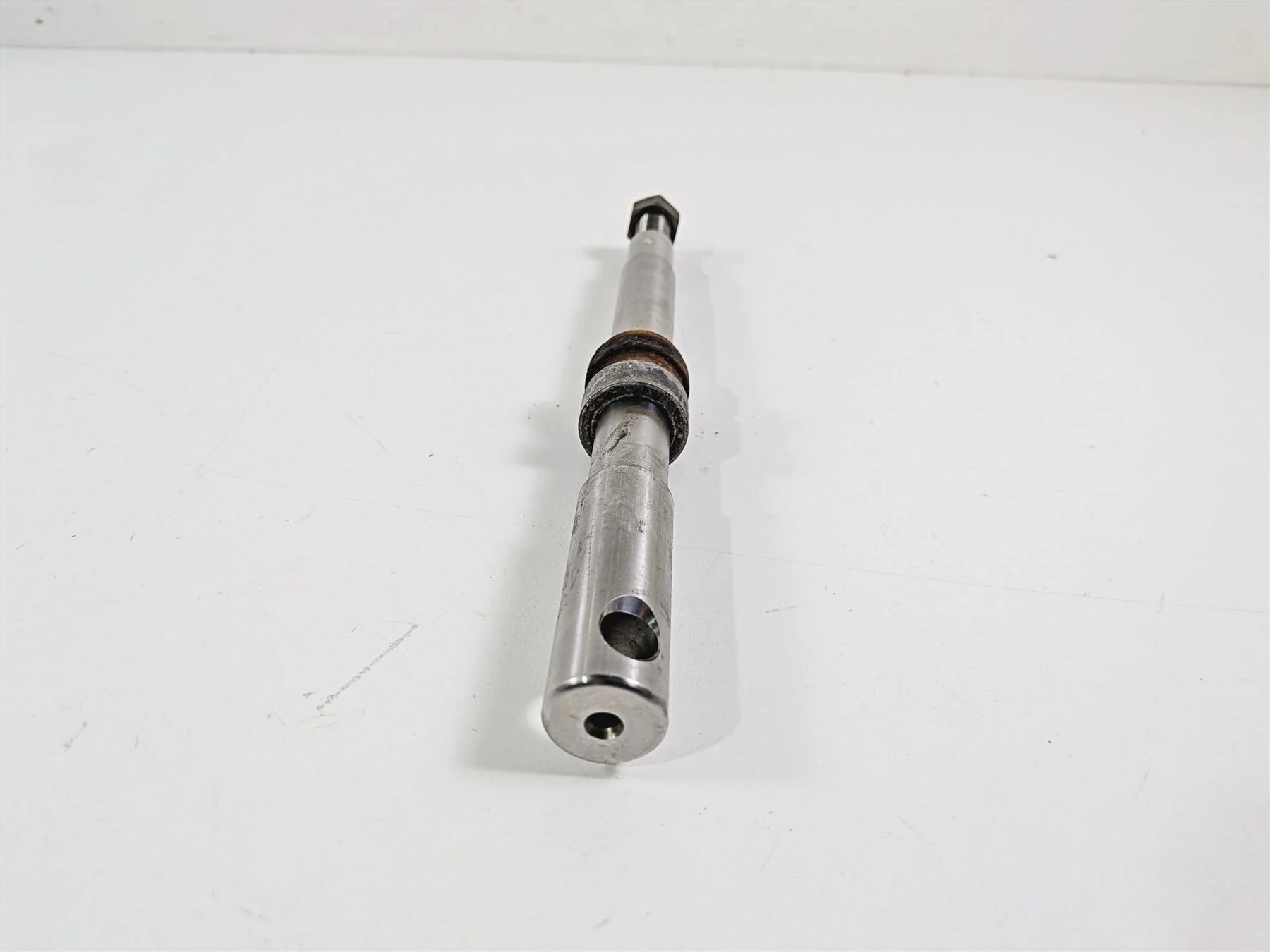 2002 Harley Davidson XLH883 Sportster Front Wheel Spindle Axle 43895-00 - Image 5