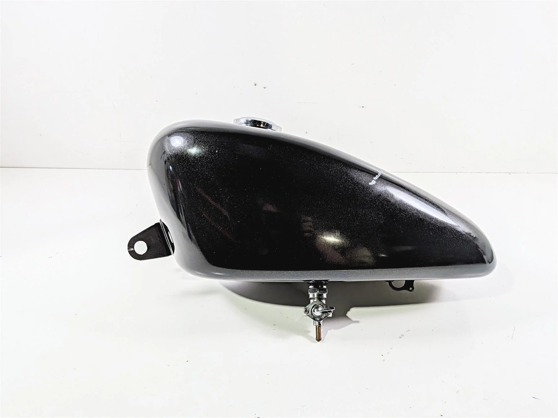 2002 Harley Davidson XLH883 Sportster Fuel Tank & Petcock 61348-03 - Image 3