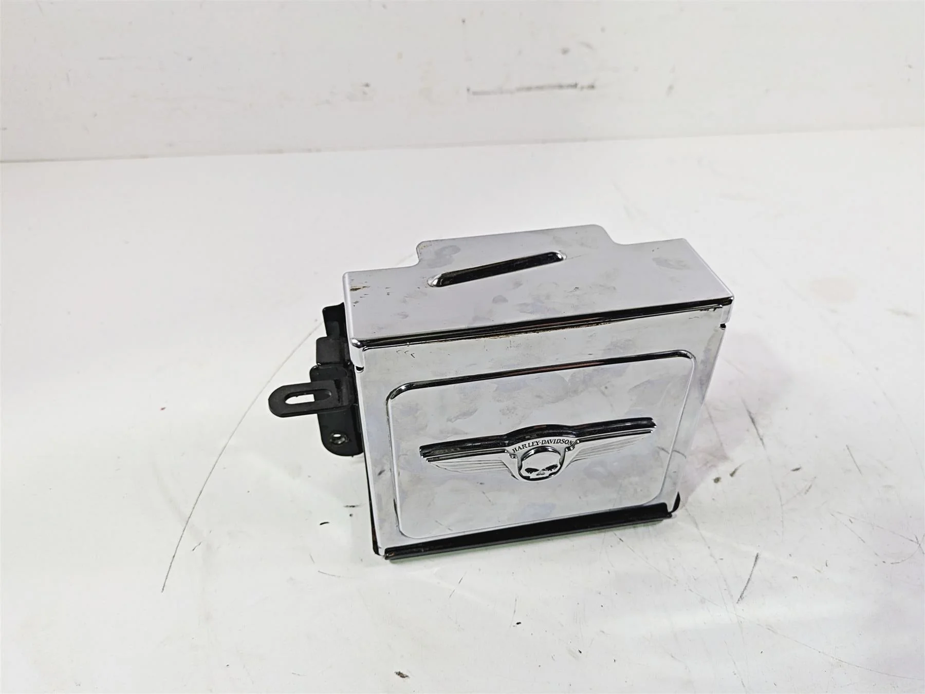 2002 Harley Dyna FXDL Low Rider Battery Tray Box & Skull Chrome Cover 66375-97 - Image 2