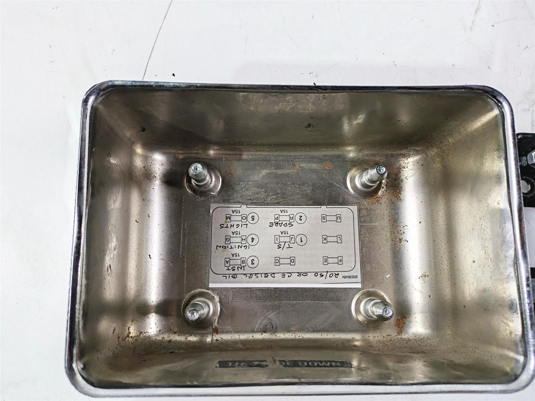 2002 Harley Dyna FXDL Low Rider Electrical Box Carrier & Chrome Cover 66333-99 - Image 4