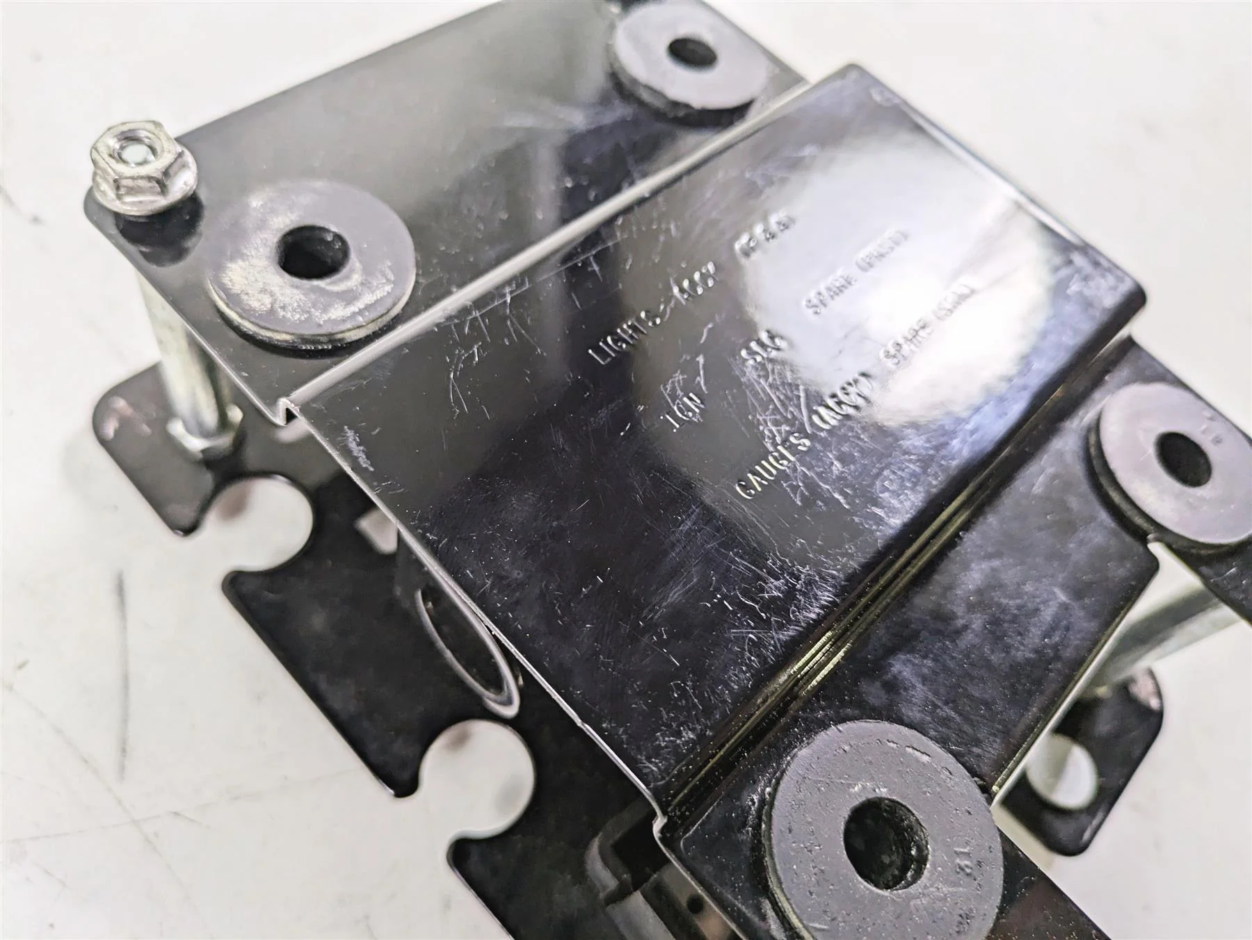 2002 Harley Dyna FXDL Low Rider Electrical Box Carrier & Chrome Cover 66333-99 - Image 7