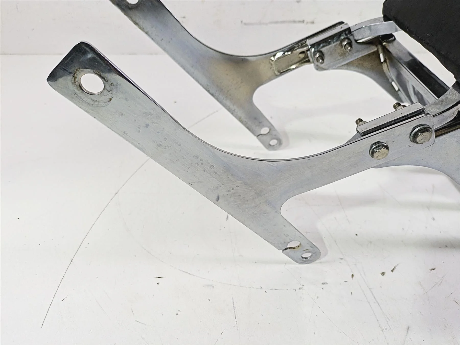 2002 Harley Dyna FXDL Low Rider Rear Chrome Sissy Bar Backrest Six Pack Rack - Image 7
