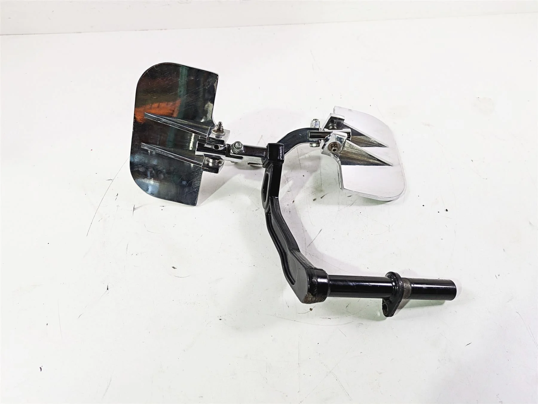 2002 Harley Dyna FXDL Low Rider Rear Passenger Floorboard + Mount 52740-02 - Image 7