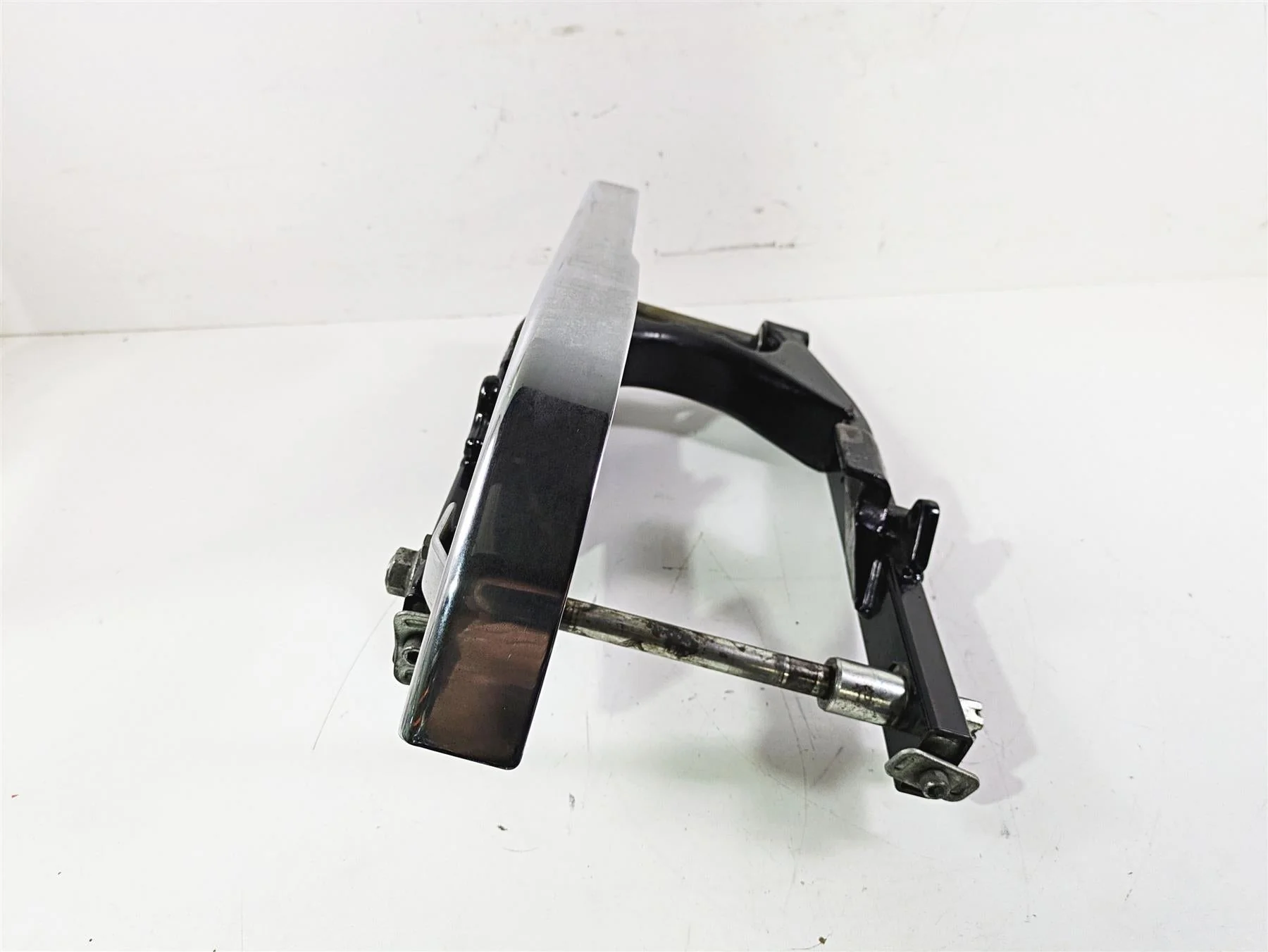 2002 Harley Dyna FXDL Low Rider Rear Swingarm & Belt Guards 47820-00A - Image 4