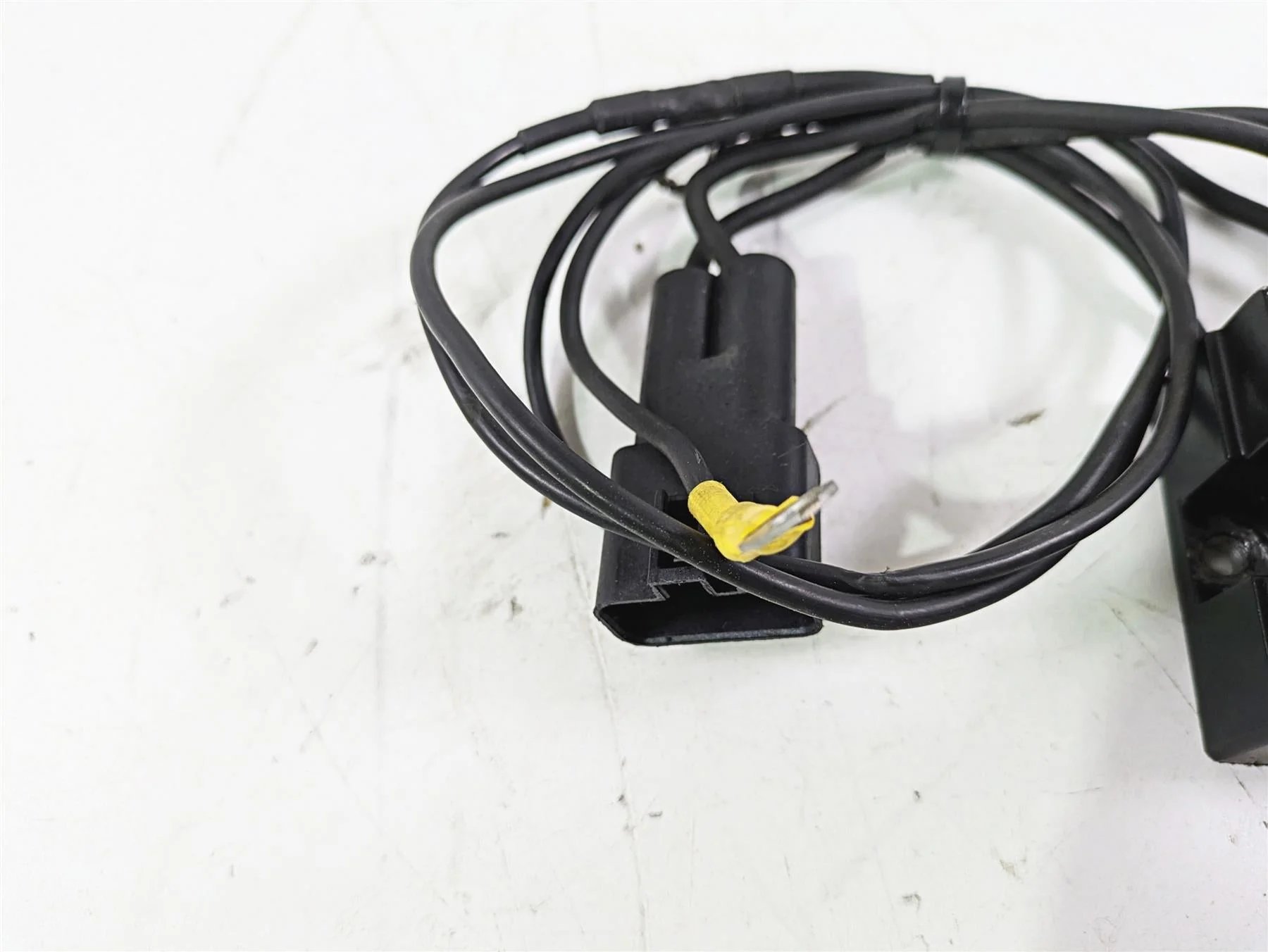 2002 Harley Dyna FXDL Low Rider Rectifier Voltage Regulator 74518-99A - Image 9