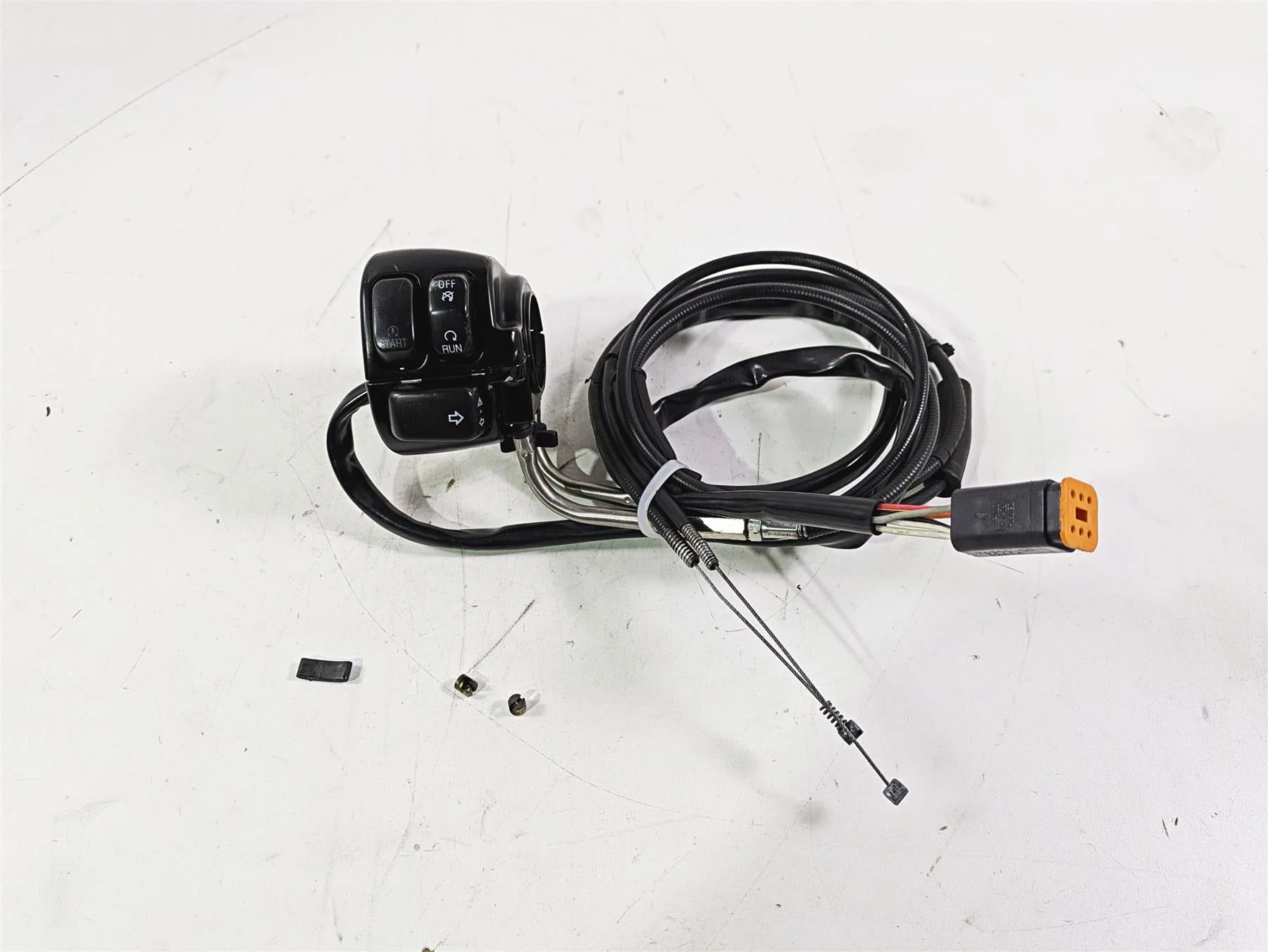 2002 Harley Dyna FXDL Low Rider Right Hand Throttle Control Switch 71684-06A