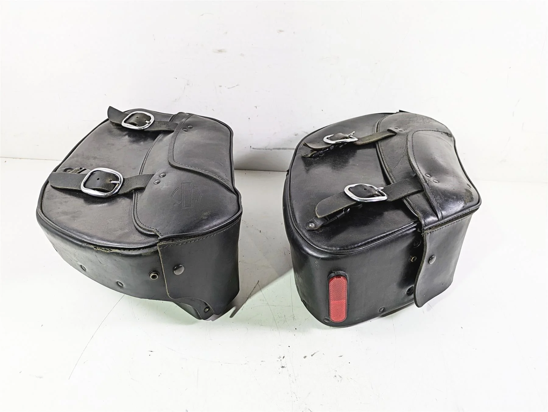 2002 Harley Dyna FXDL Low Rider Saddlebag Saddle Bag Set - Read 9036906D - Image 10
