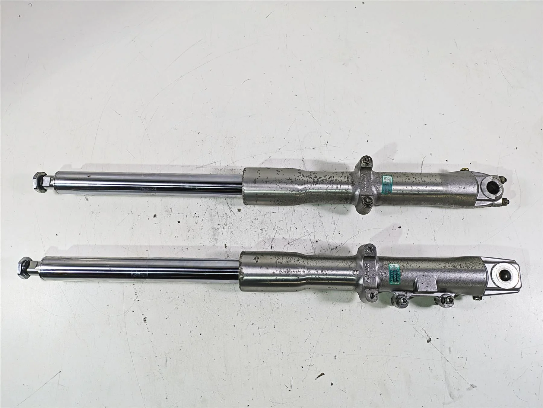 2002 Harley FLSTC Softail Heritage 41mm Front Fork Legs 45915-00 45916-00 - Image 4