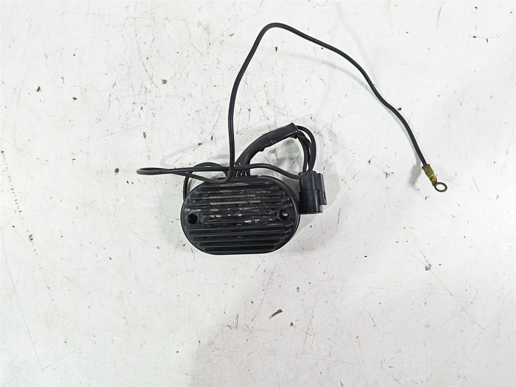 2002 Harley FLSTC Softail Heritage Classic Rectifier Voltage Regulator 74540-01 - Image 5