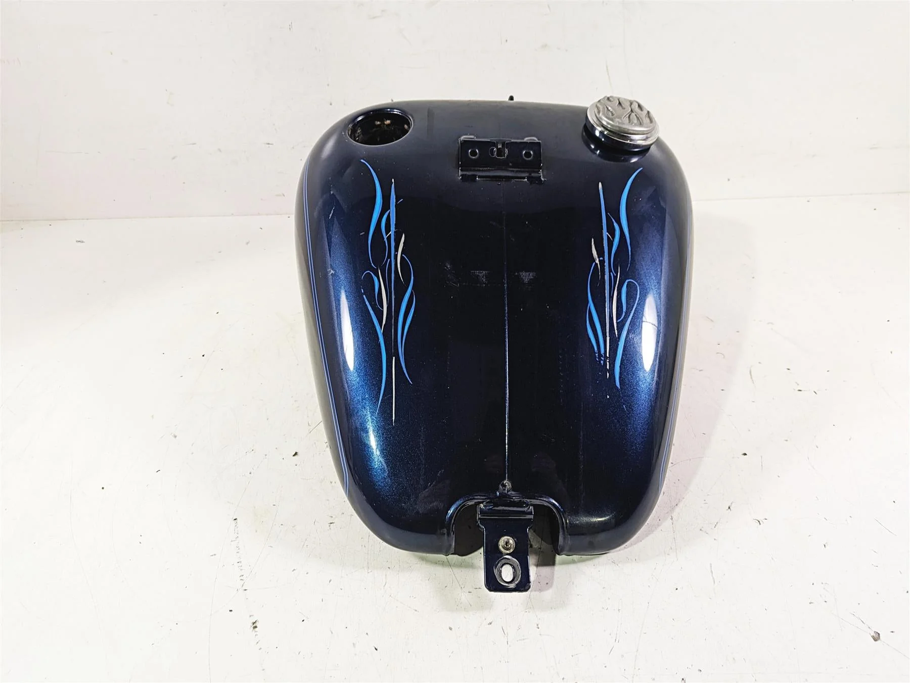 2002 Harley FLSTC Softail Heritage Fuel Gas Petrol Tank -No Dents 62180-00D - Image 3