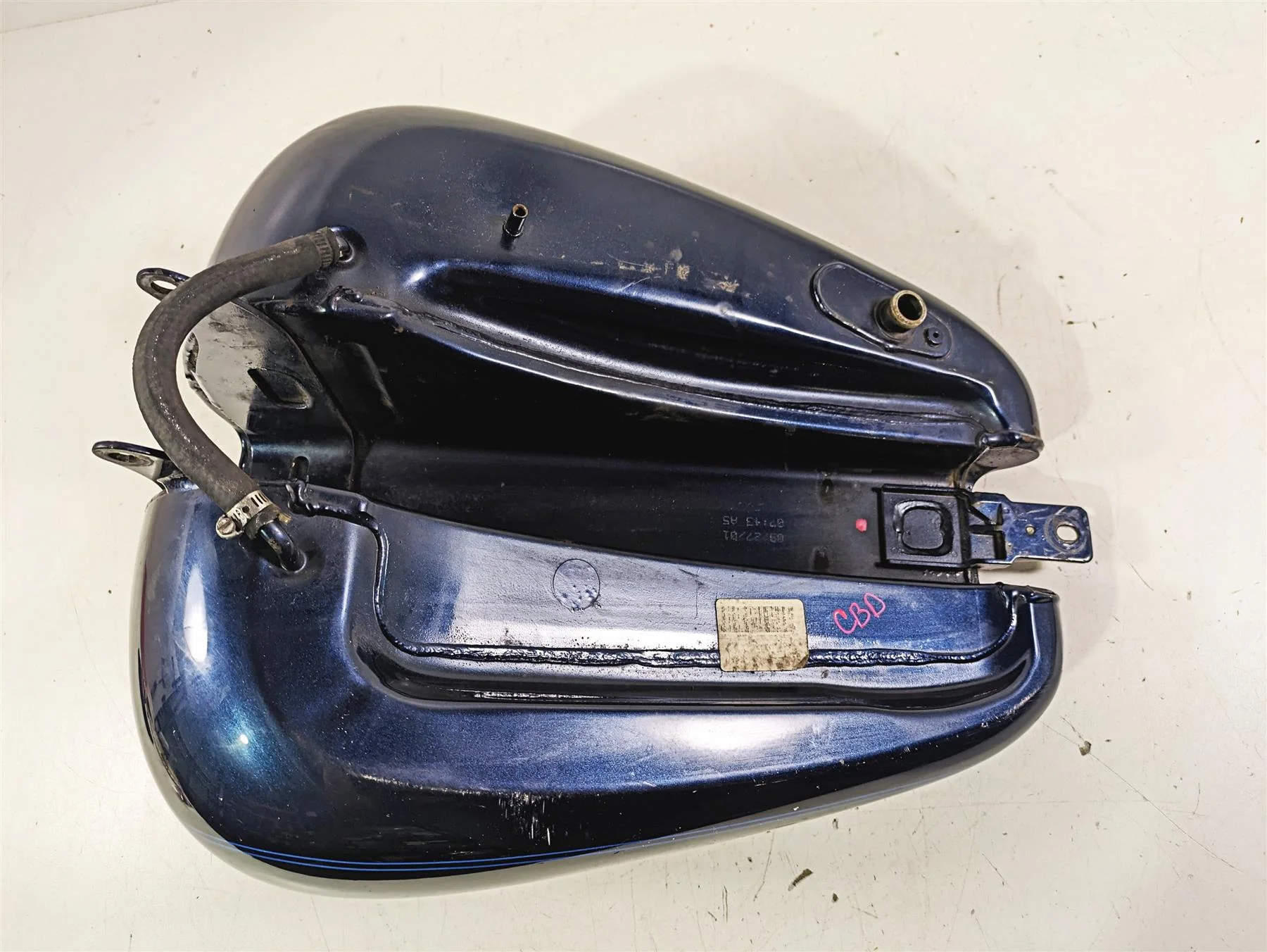 2002 Harley FLSTC Softail Heritage Fuel Gas Petrol Tank -No Dents 62180-00D - Image 9