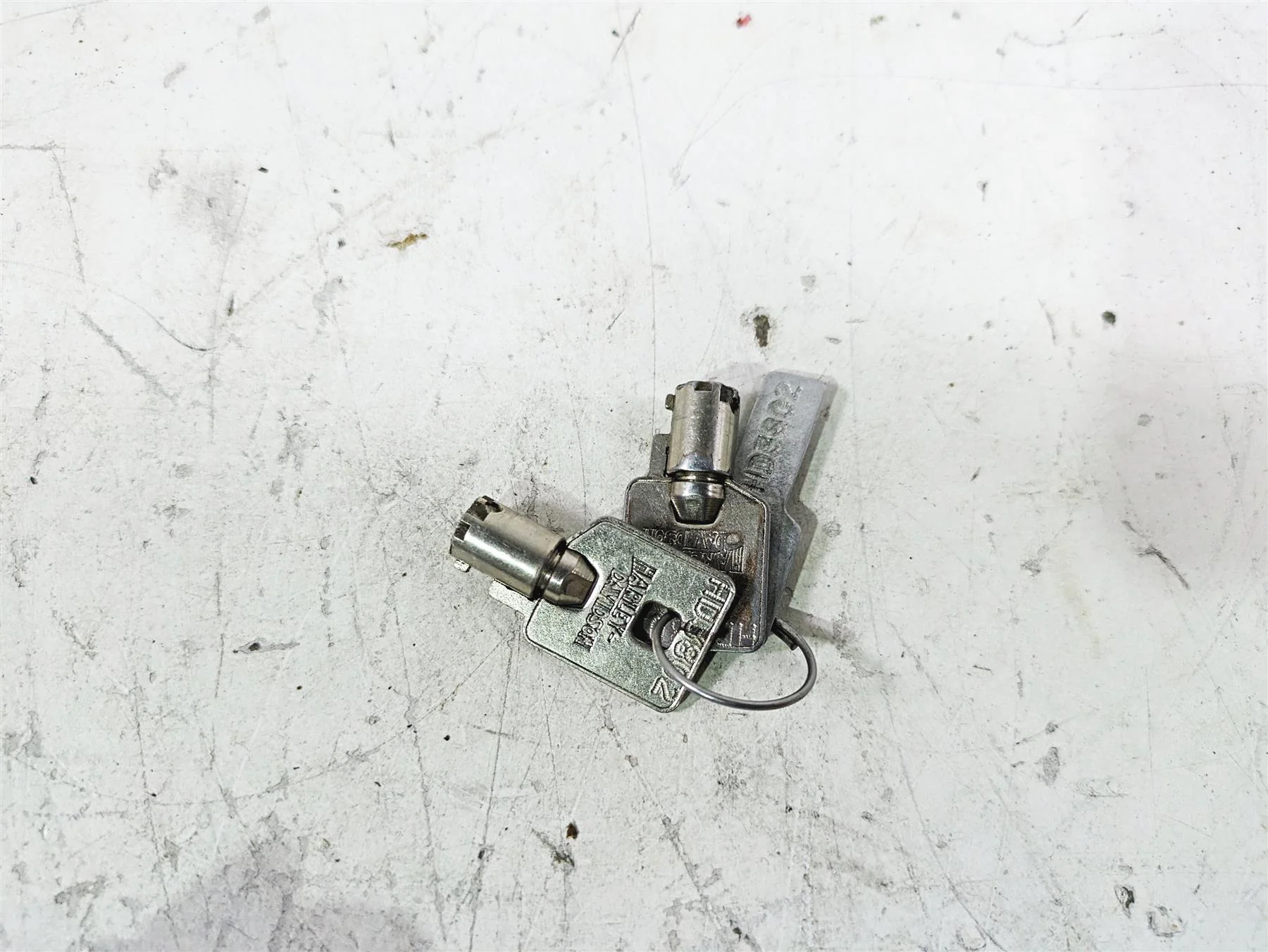 2002 Harley FLSTC Softail Heritage Ignition Switch Steering Lock 2 Keys 71313-96 - Image 11