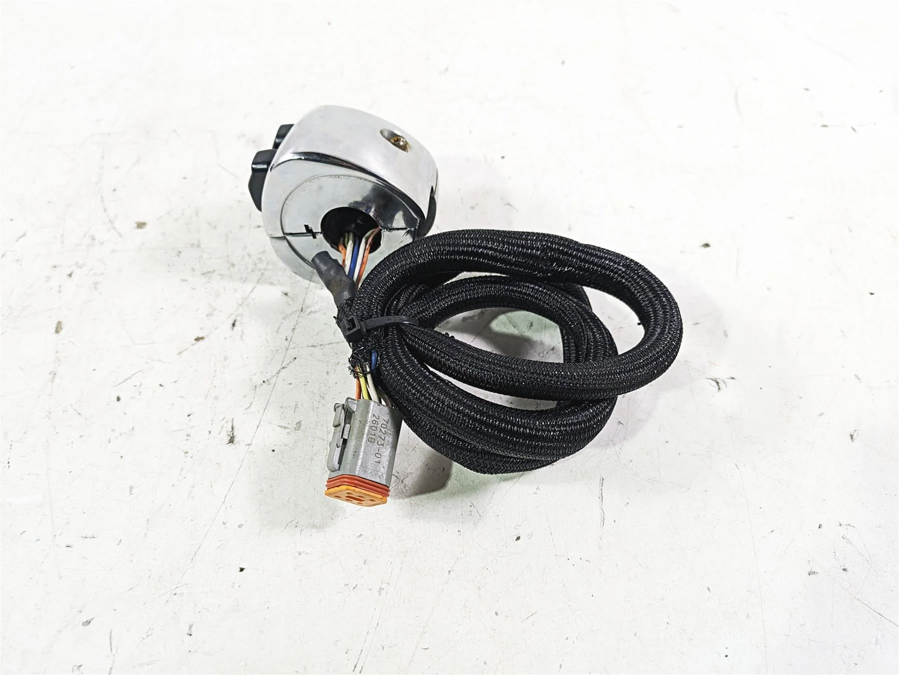 2002 Harley FLSTC Softail Heritage Left Chrome Hand Control Switch 71682-06A - Image 2