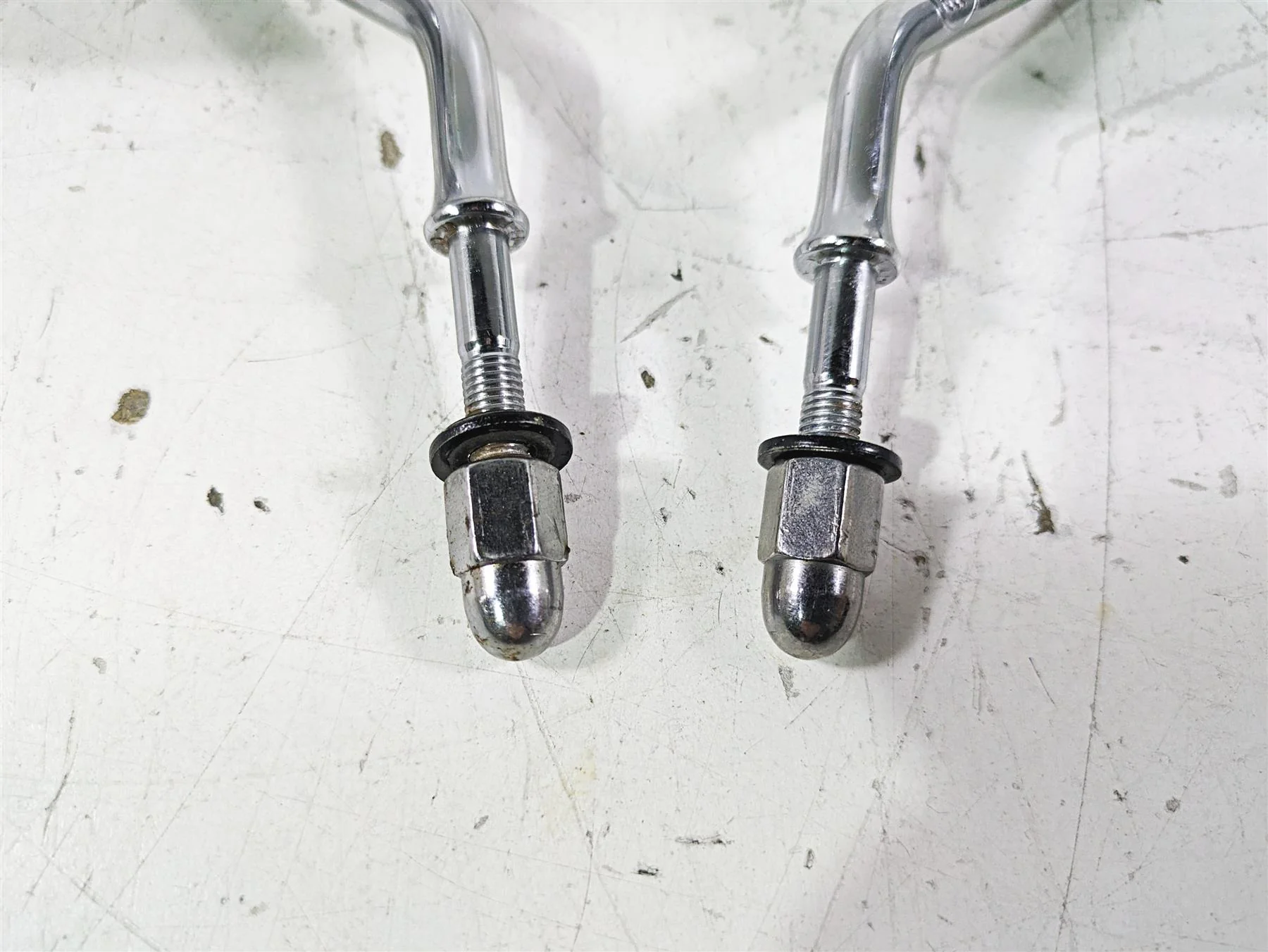 2002 Harley FLSTC Softail Heritage Rear View Mirror Set 91875-88A 91892-88A - Image 6