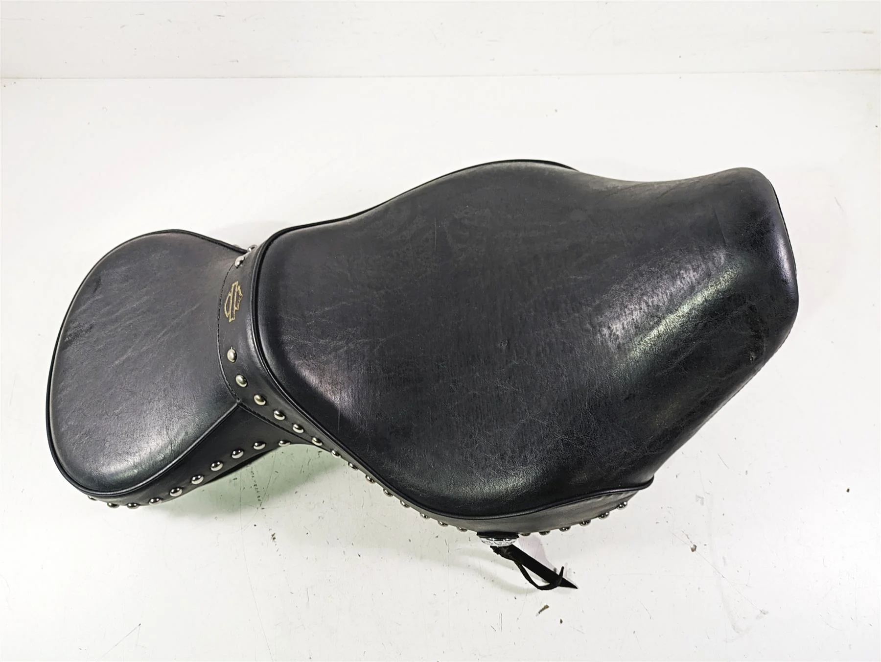 2002 Harley FLSTC Softail Heritage Studded Duo Seat Saddle - Image 5