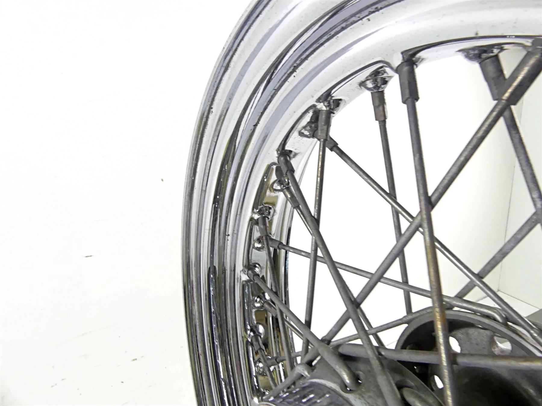 2002 Harley FLSTCI Softail Heritage 16x3 Front Wheel Rim - Read 43085-97 - Image 4