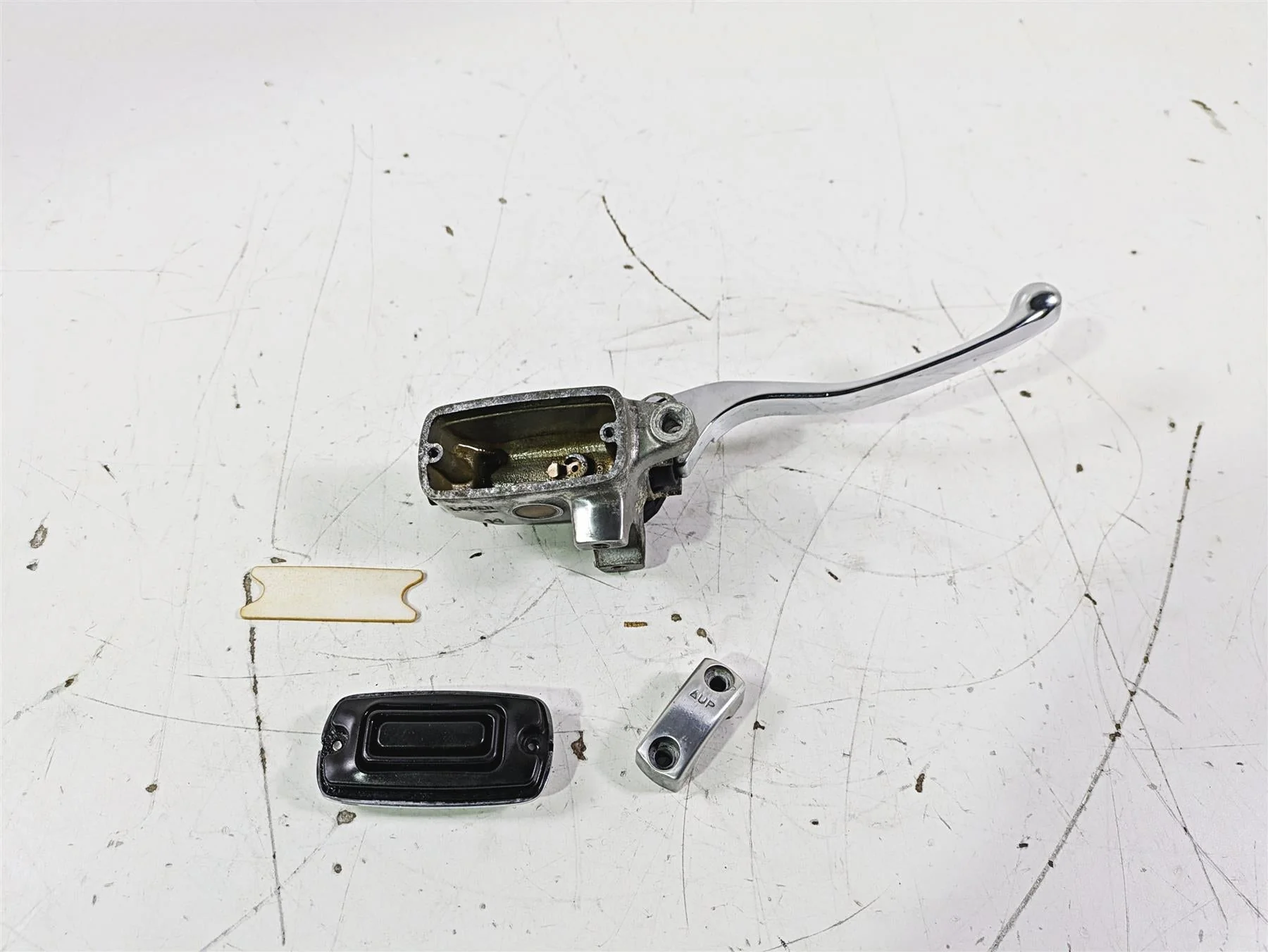 2002 Honda GL1500 CD Valkyrie Deluxe Front Brake Master Cylinder 45510-MZ0-A41 - Image 11