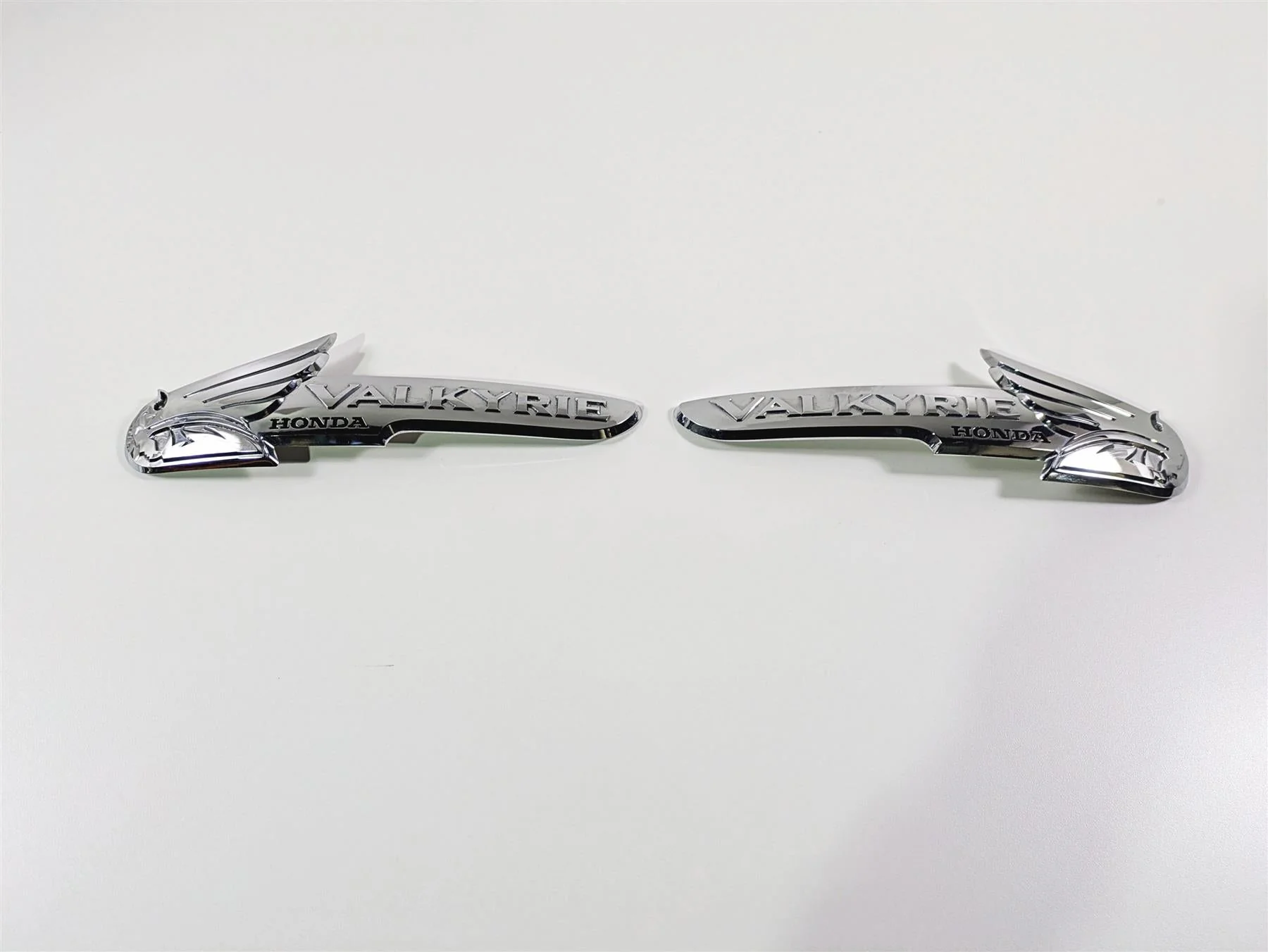2002 Honda GL1500 CD Valkyrie Deluxe Left Right Tank Badge Emblem Set 1234567