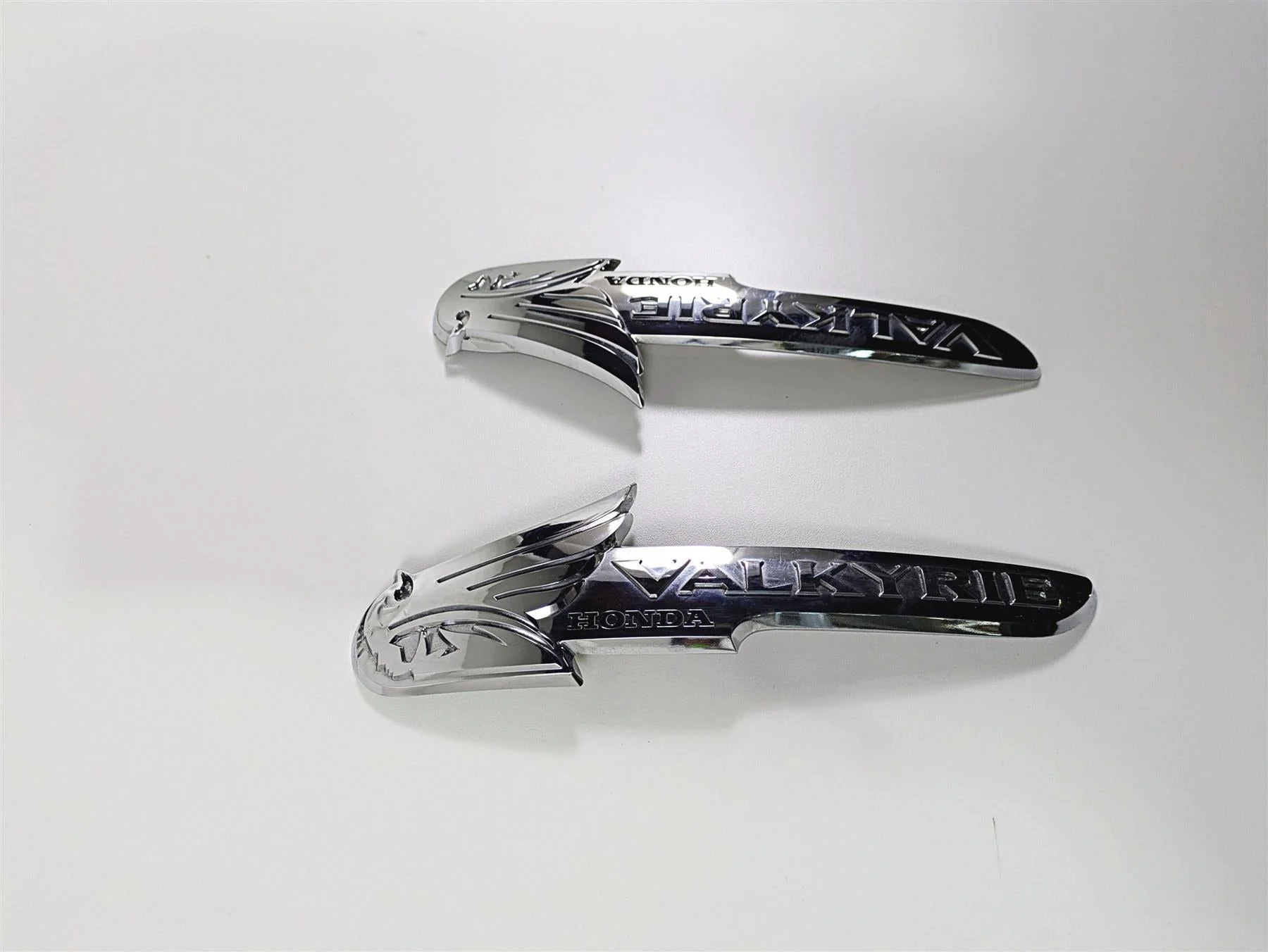2002 Honda GL1500 CD Valkyrie Deluxe Left Right Tank Badge Emblem Set 1234567 - Image 10