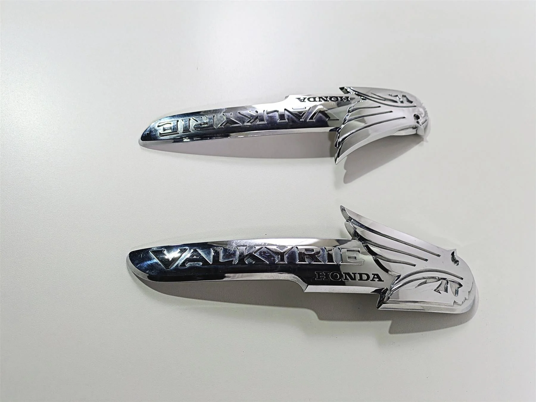2002 Honda GL1500 CD Valkyrie Deluxe Left Right Tank Badge Emblem Set 1234567 - Image 11