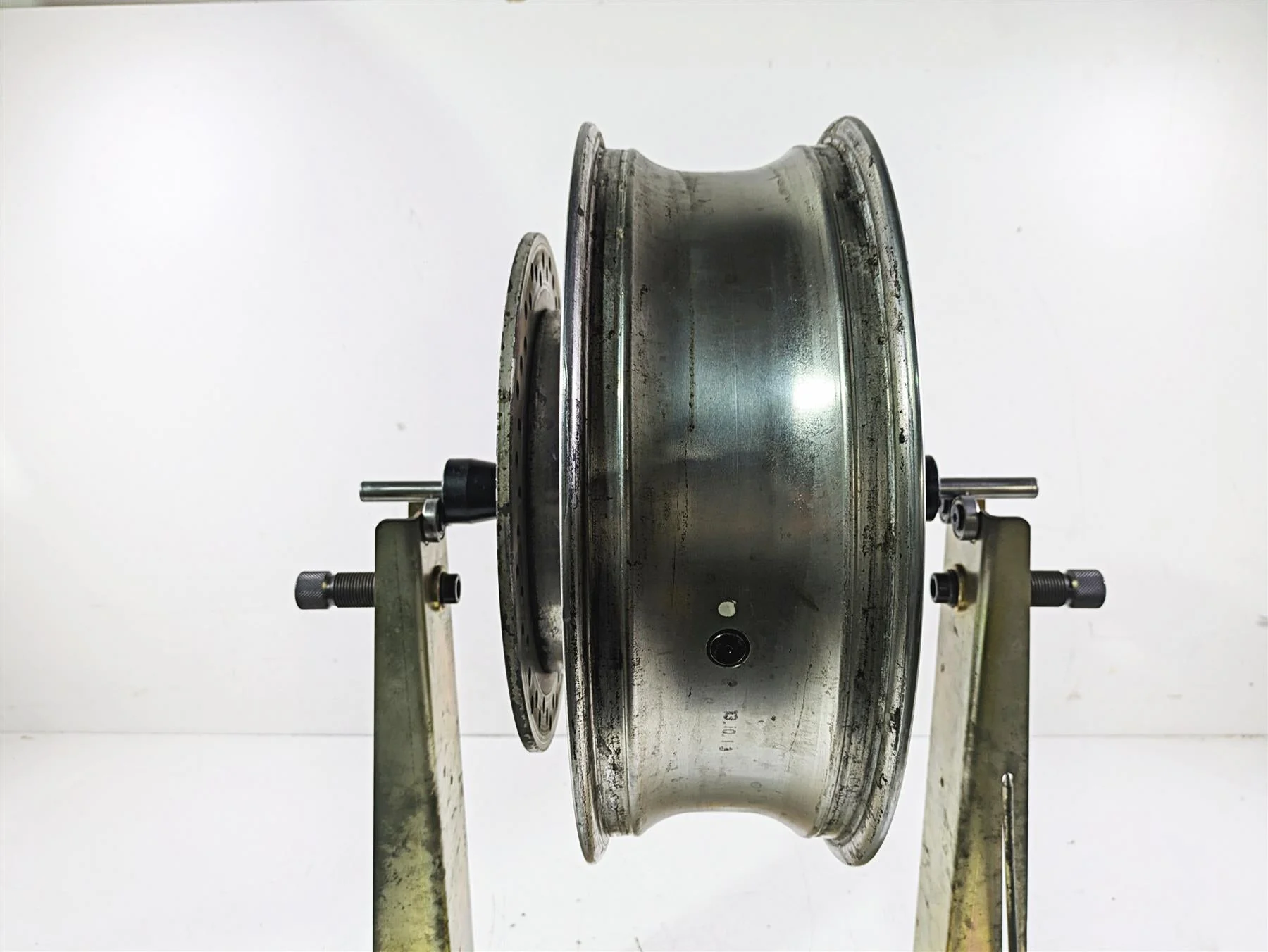 2002 Honda GL1500 CD Valkyrie Deluxe Rear Wheel Rim 16x5 42650-MZ0-B21 - Image 12