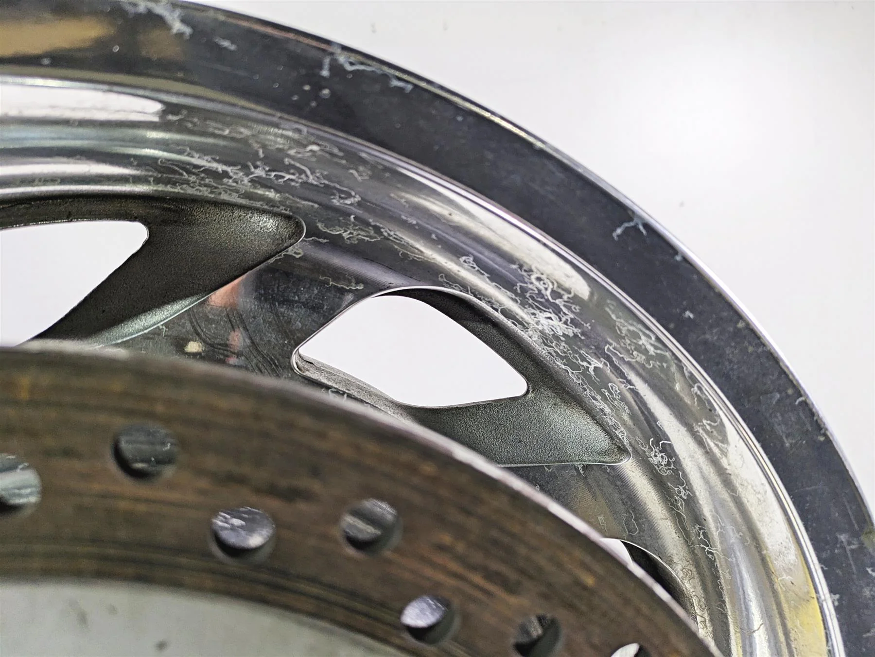 2002 Honda GL1500 CD Valkyrie Deluxe Rear Wheel Rim 16x5 42650-MZ0-B21 - Image 4