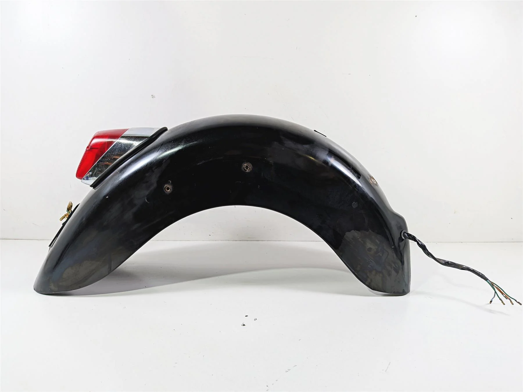 2002 Honda Shadow VT750 CDA Deluxe Rear Fender & Taillight 80100-MBA-661ZB - Image 2