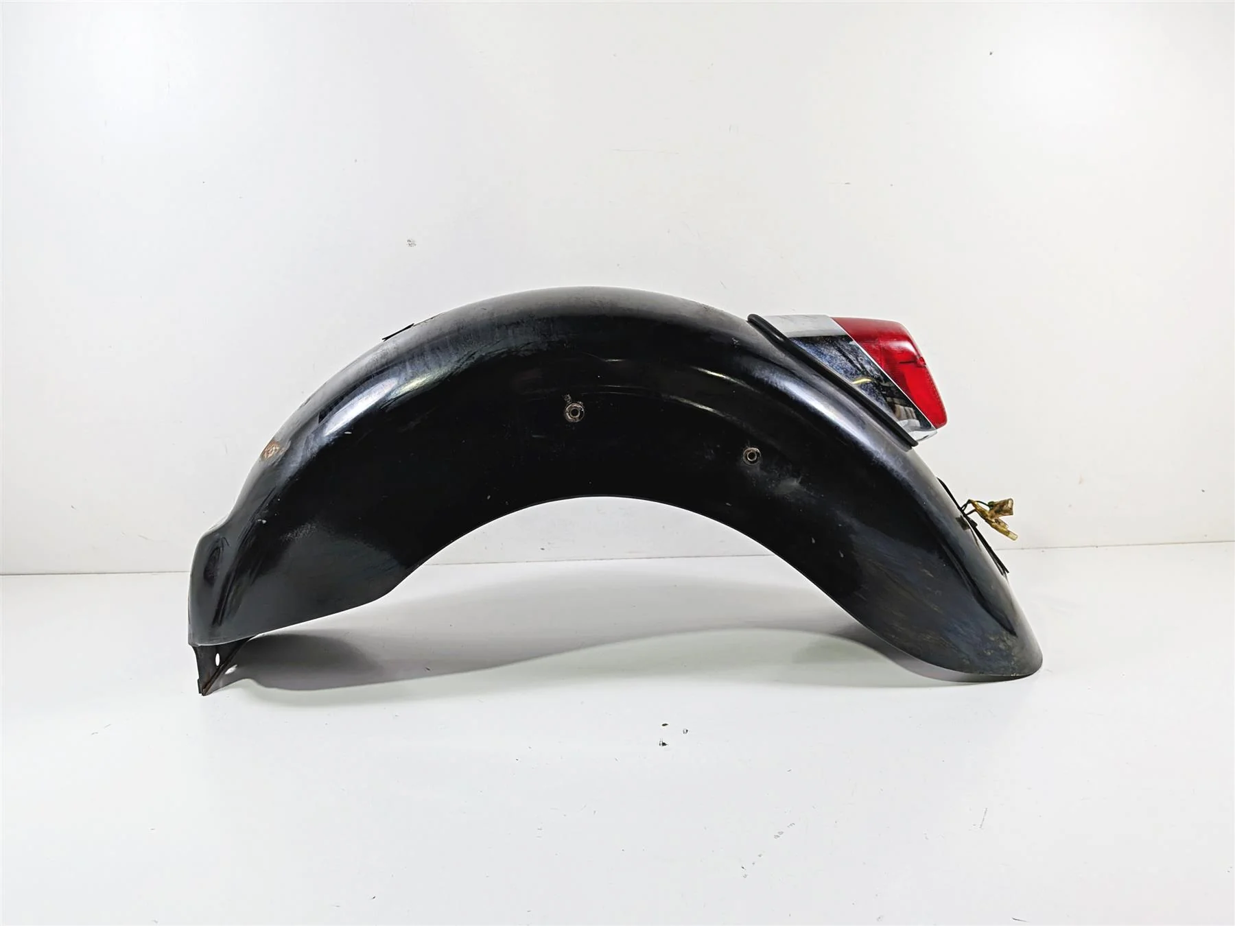 2002 Honda Shadow VT750 CDA Deluxe Rear Fender & Taillight 80100-MBA-661ZB - Image 4