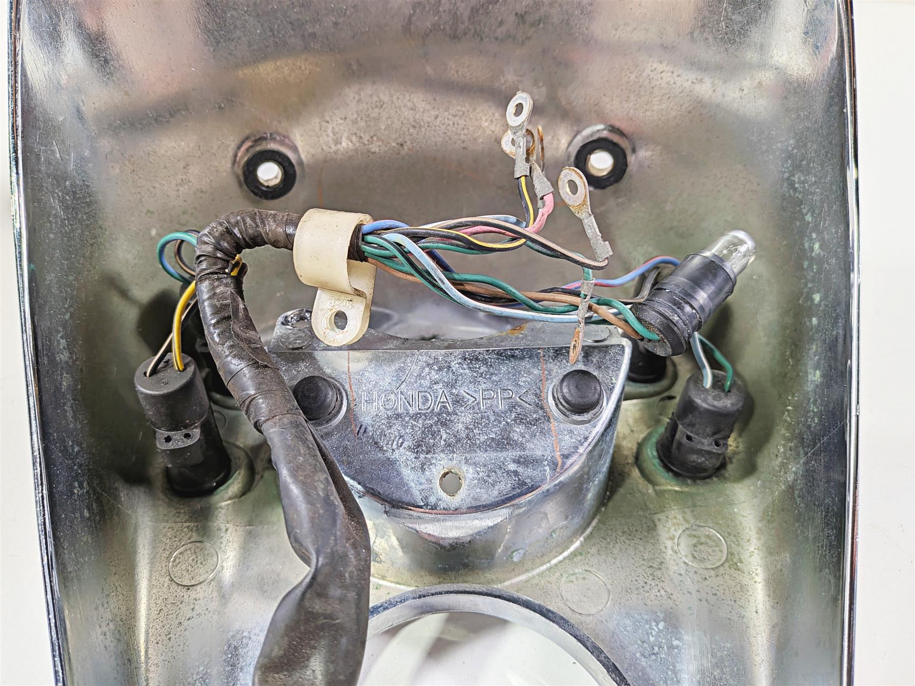 2002 Honda Shadow VT750 CDA Deluxe Speedo Tank Cover Instrument Lights 83510-MBA-000 - Image 10