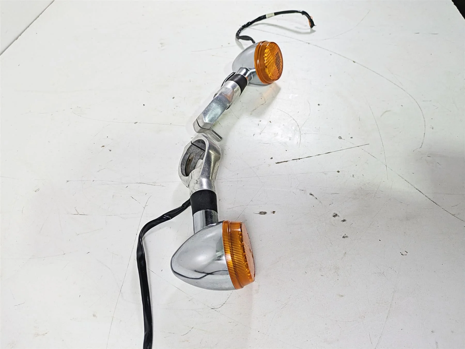 2002 Honda V-Twin VTX1800 C Front Blinker Turn Signal Set 33400-MBH-672 - Image 2