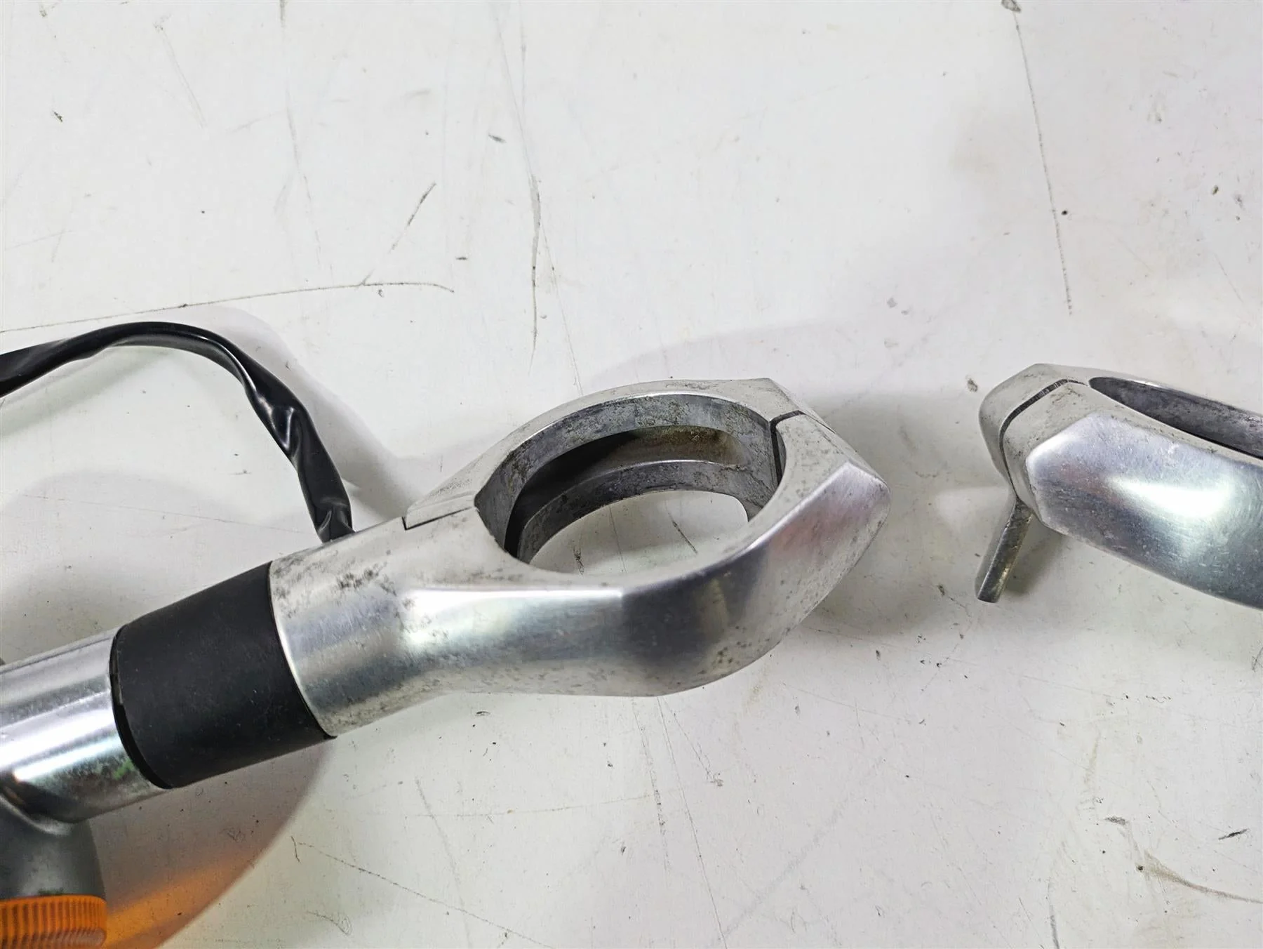 2002 Honda V-Twin VTX1800 C Front Blinker Turn Signal Set 33400-MBH-672 - Image 6