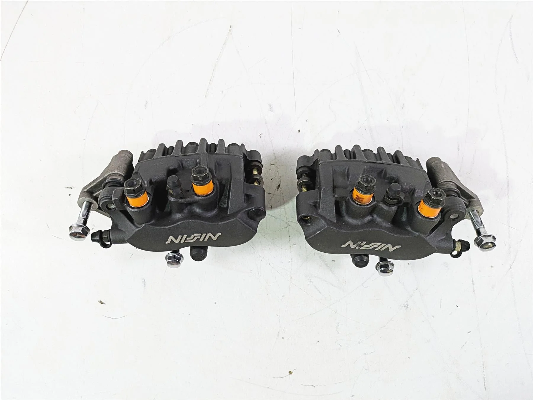 2002 Honda V-Twin VTX1800 C Front Brake Calipers Nissin 6 Piston 45150-MCH-006 - Image 5