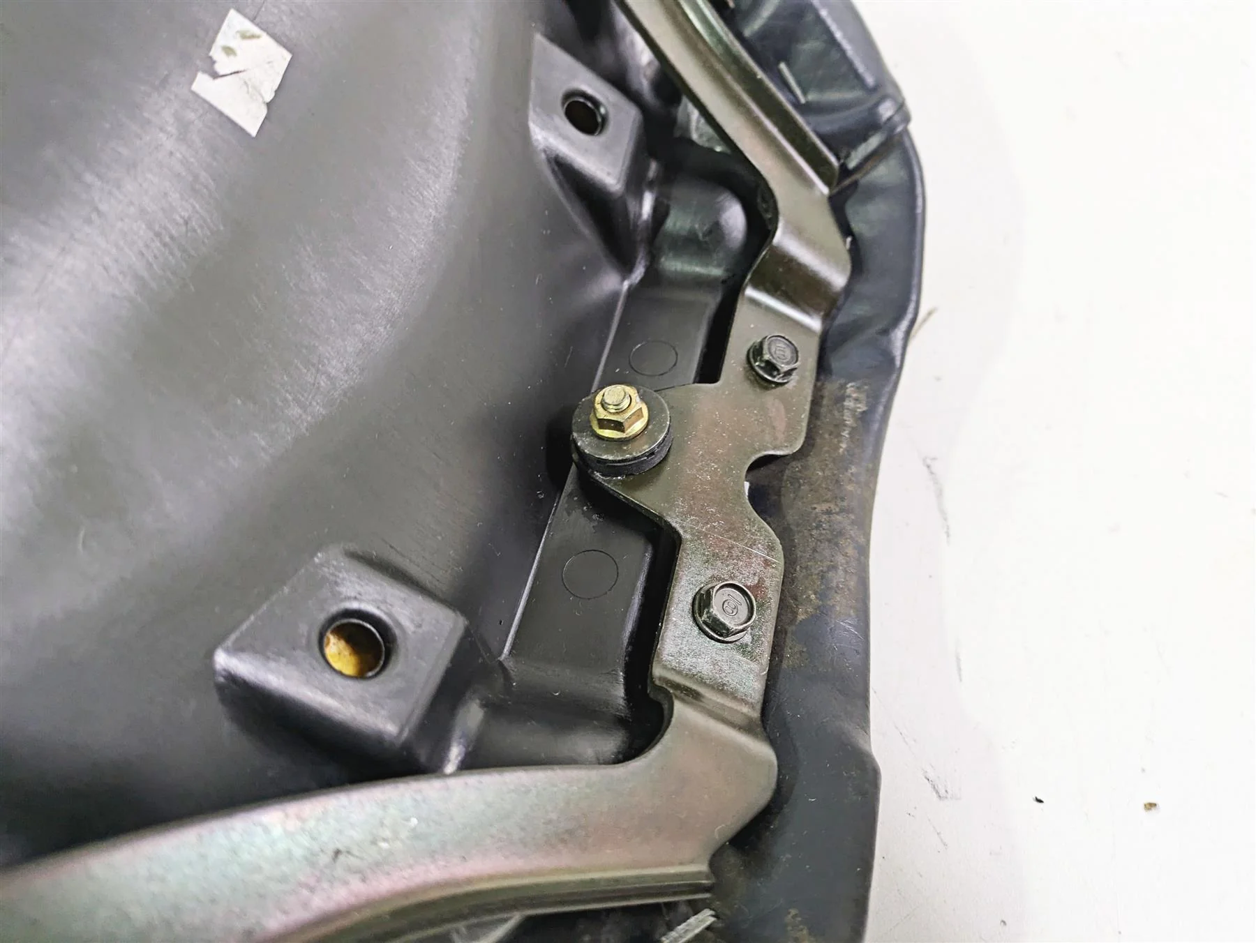 2002 Honda V-Twin VTX1800 C Front Rider Seat Saddle 77200-MCH-000 - Image 10