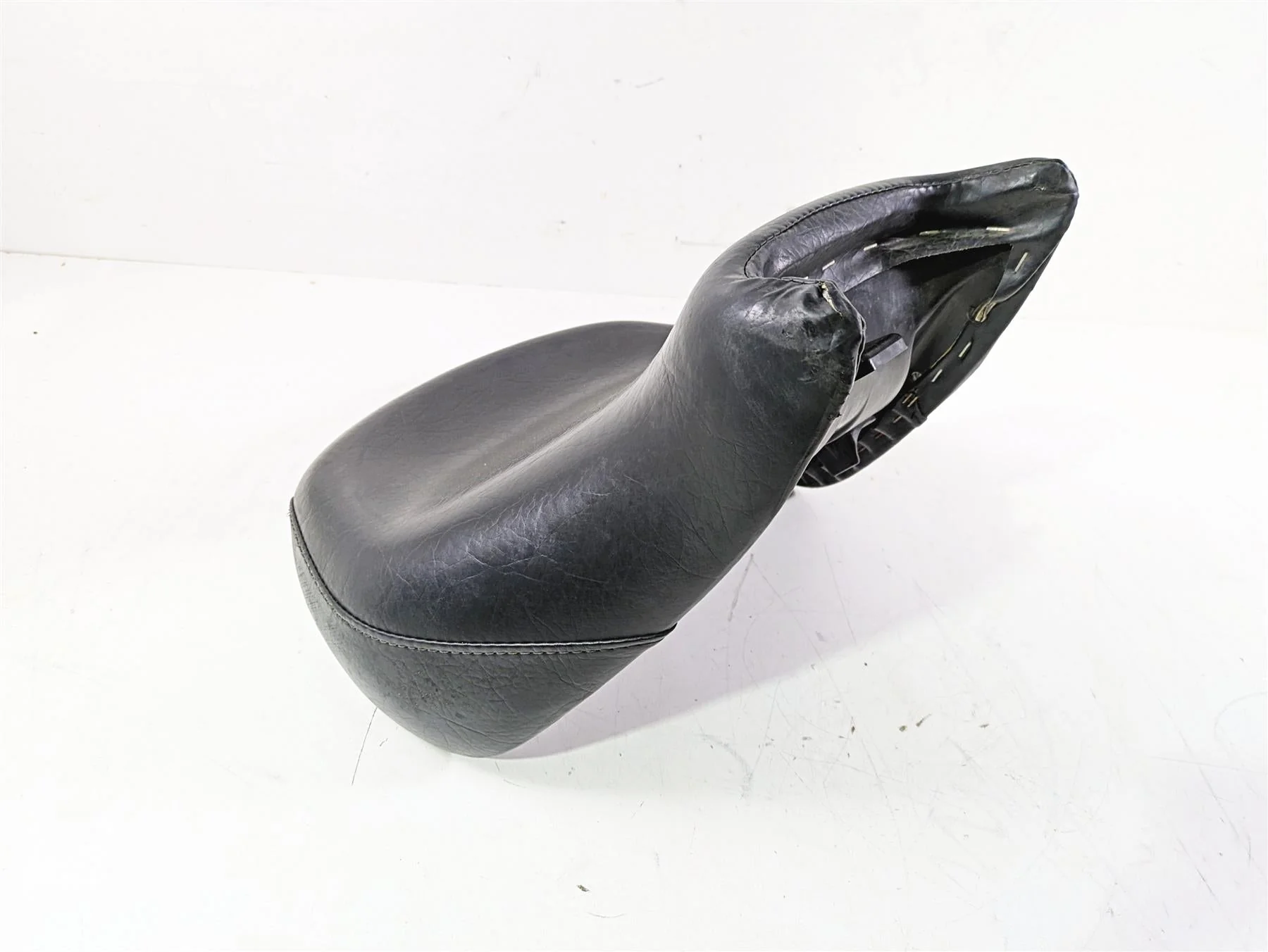 2002 Honda V-Twin VTX1800 C Front Rider Seat Saddle READ 77200-MCH-000 - Image 10