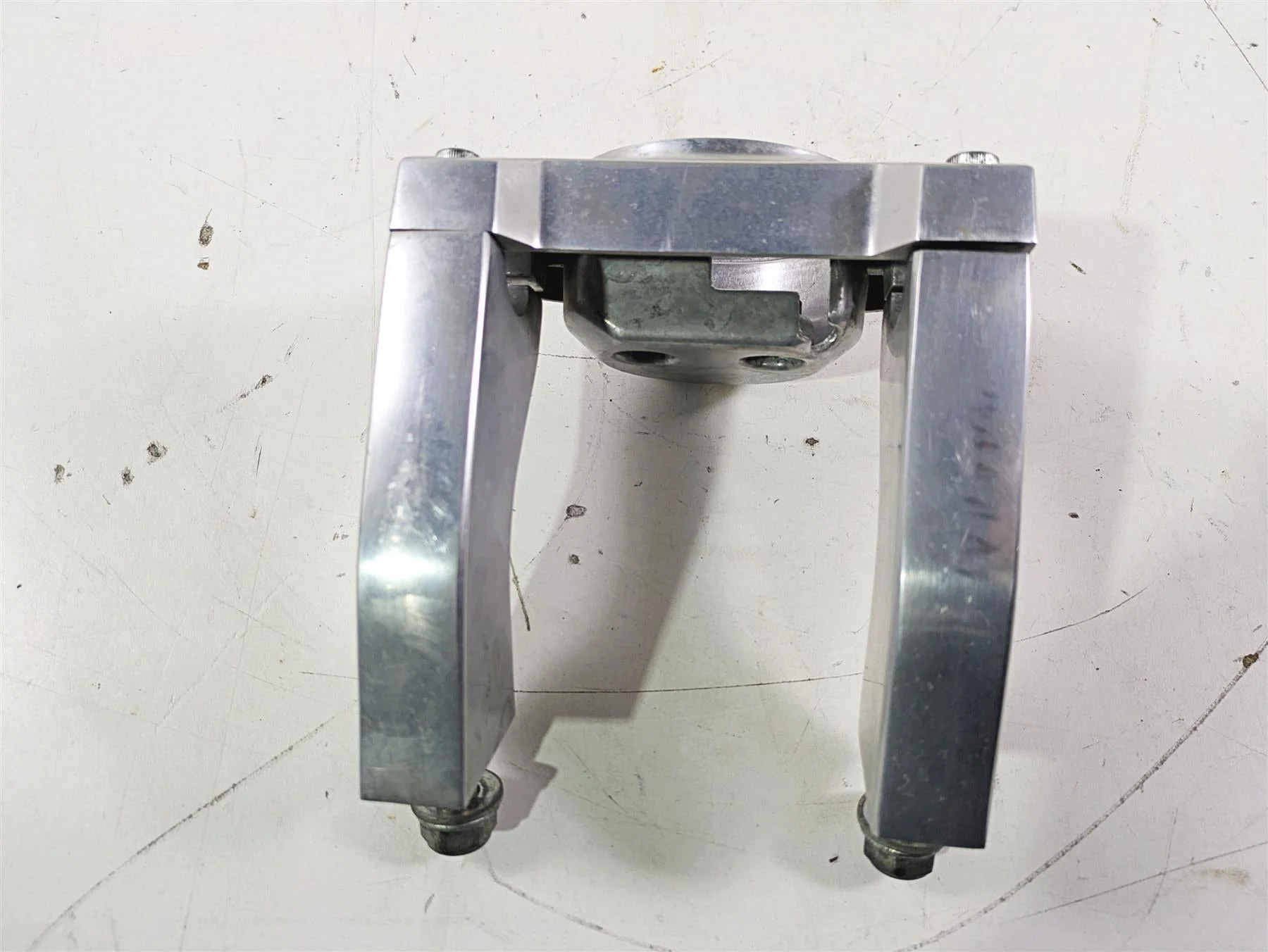 2002 Honda V-Twin VTX1800 C Handlebar Riser Speedo Holder Set 53231-MCH-000 - Image 12