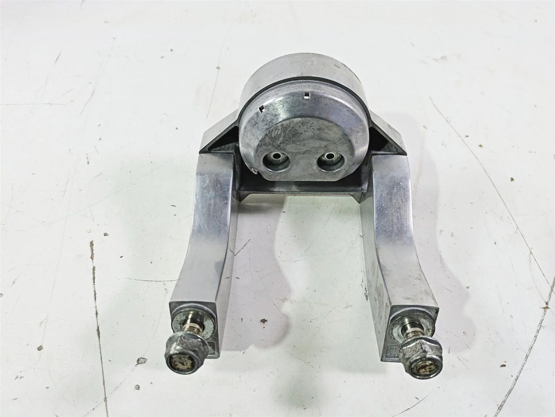 2002 Honda V-Twin VTX1800 C Handlebar Riser Speedo Holder Set 53231-MCH-000 - Image 3