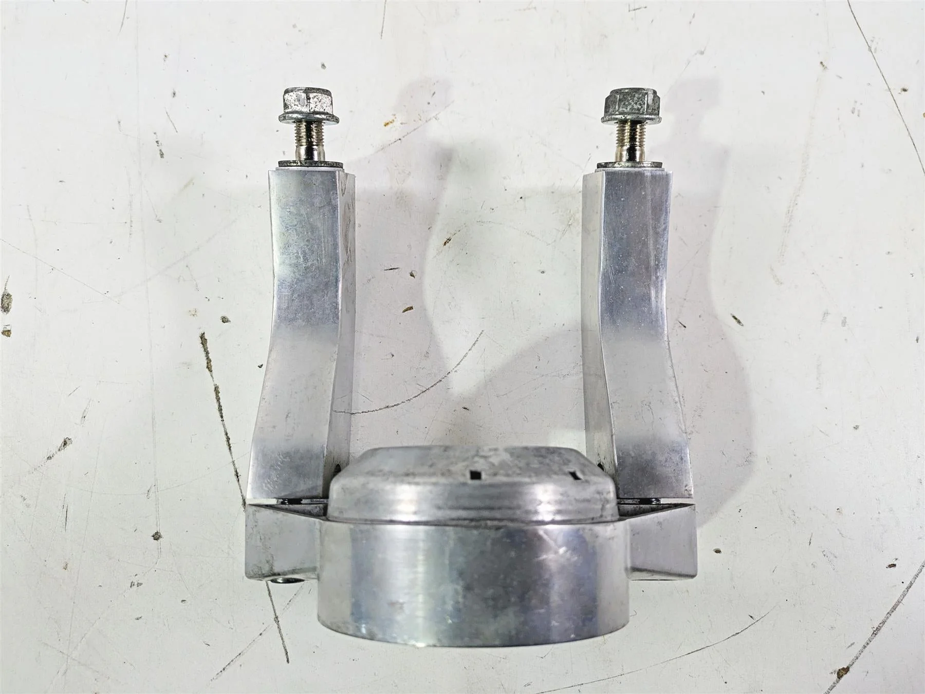 2002 Honda V-Twin VTX1800 C Handlebar Riser Speedo Holder Set 53231-MCH-000 - Image 5
