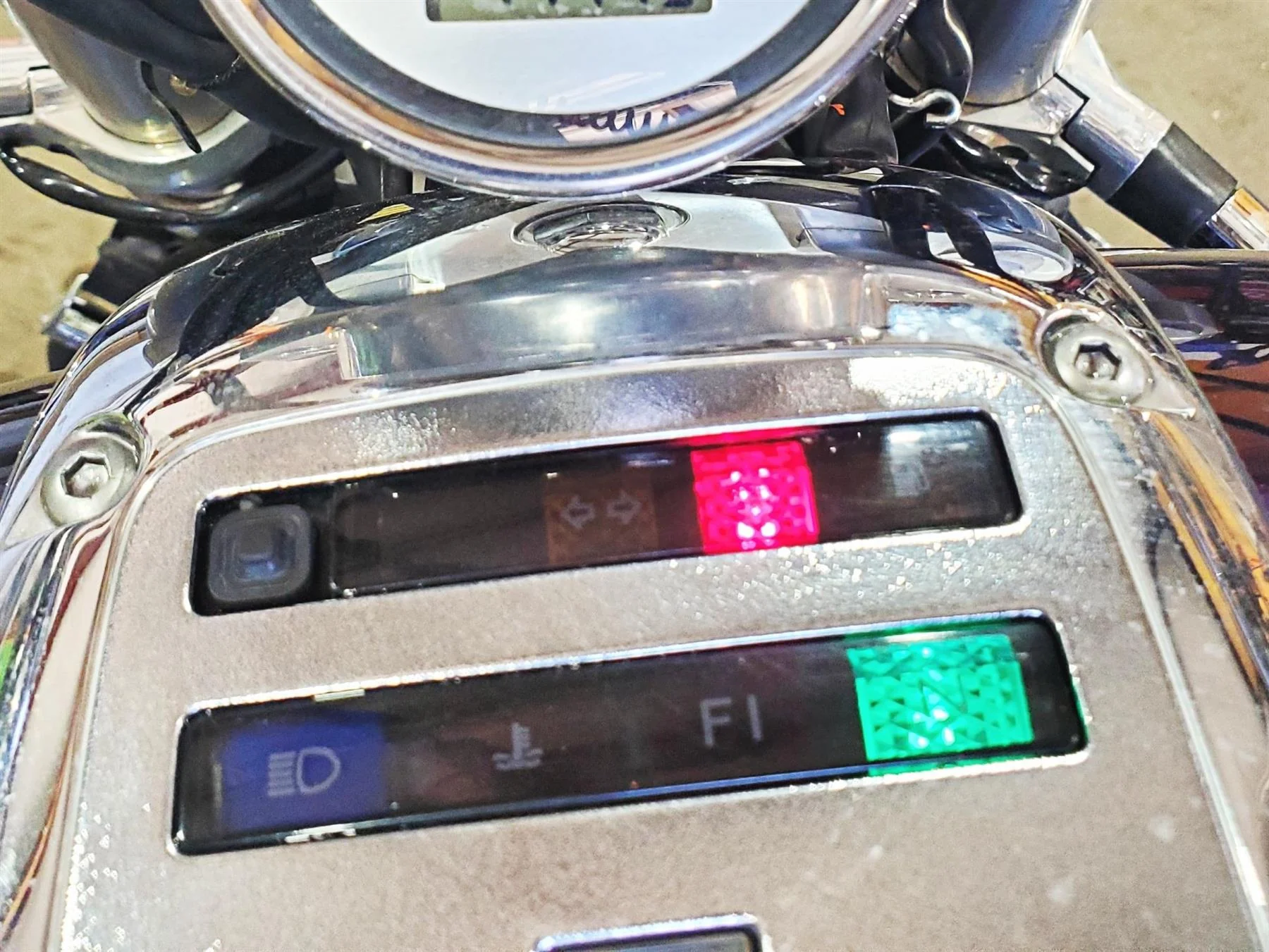 2002 Honda V-Twin VTX1800 C Indicator Instrument Light Box 37600-MCH-672 - Image 2