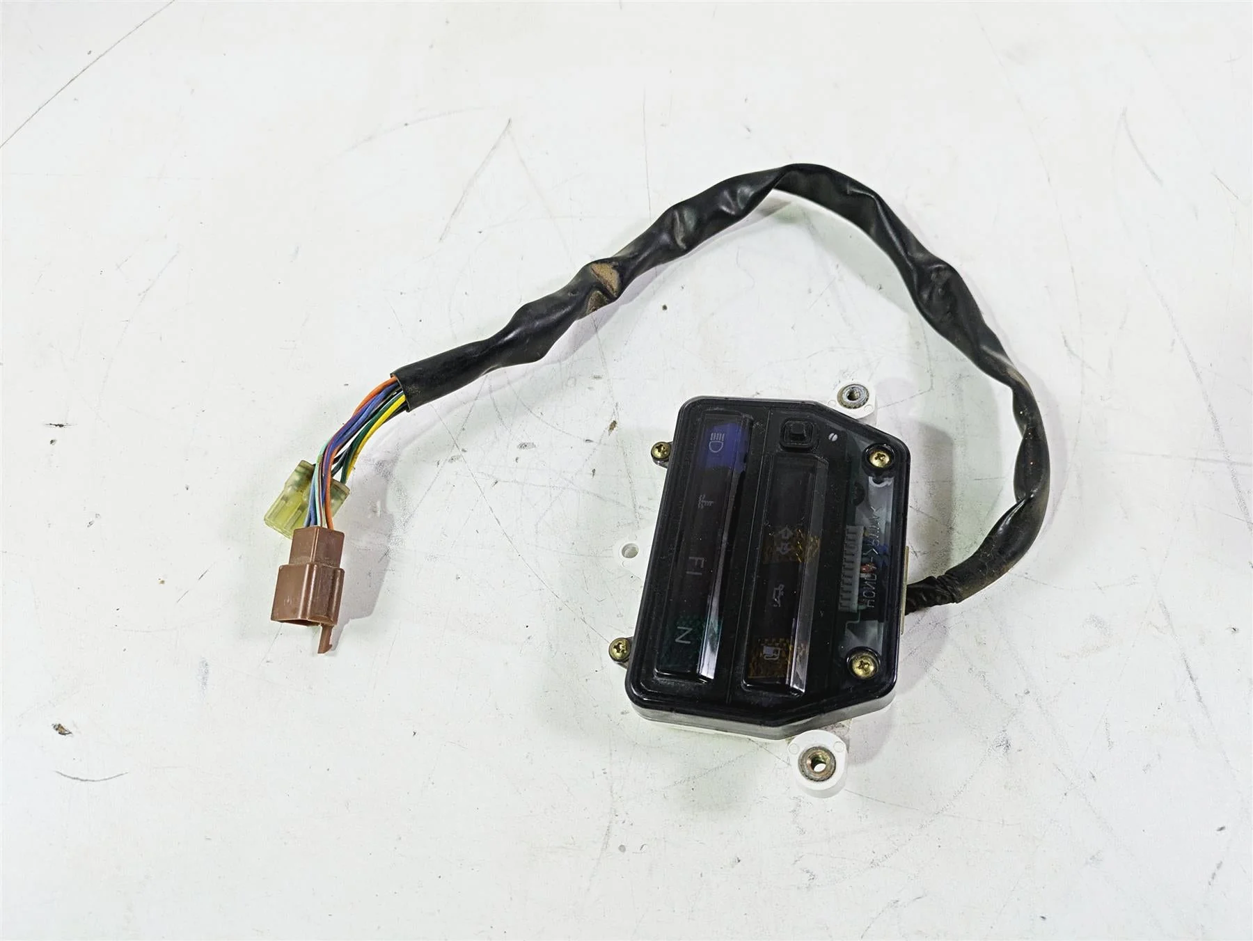 2002 Honda V-Twin VTX1800 C Indicator Instrument Light Box 37600-MCH-672 - Image 3