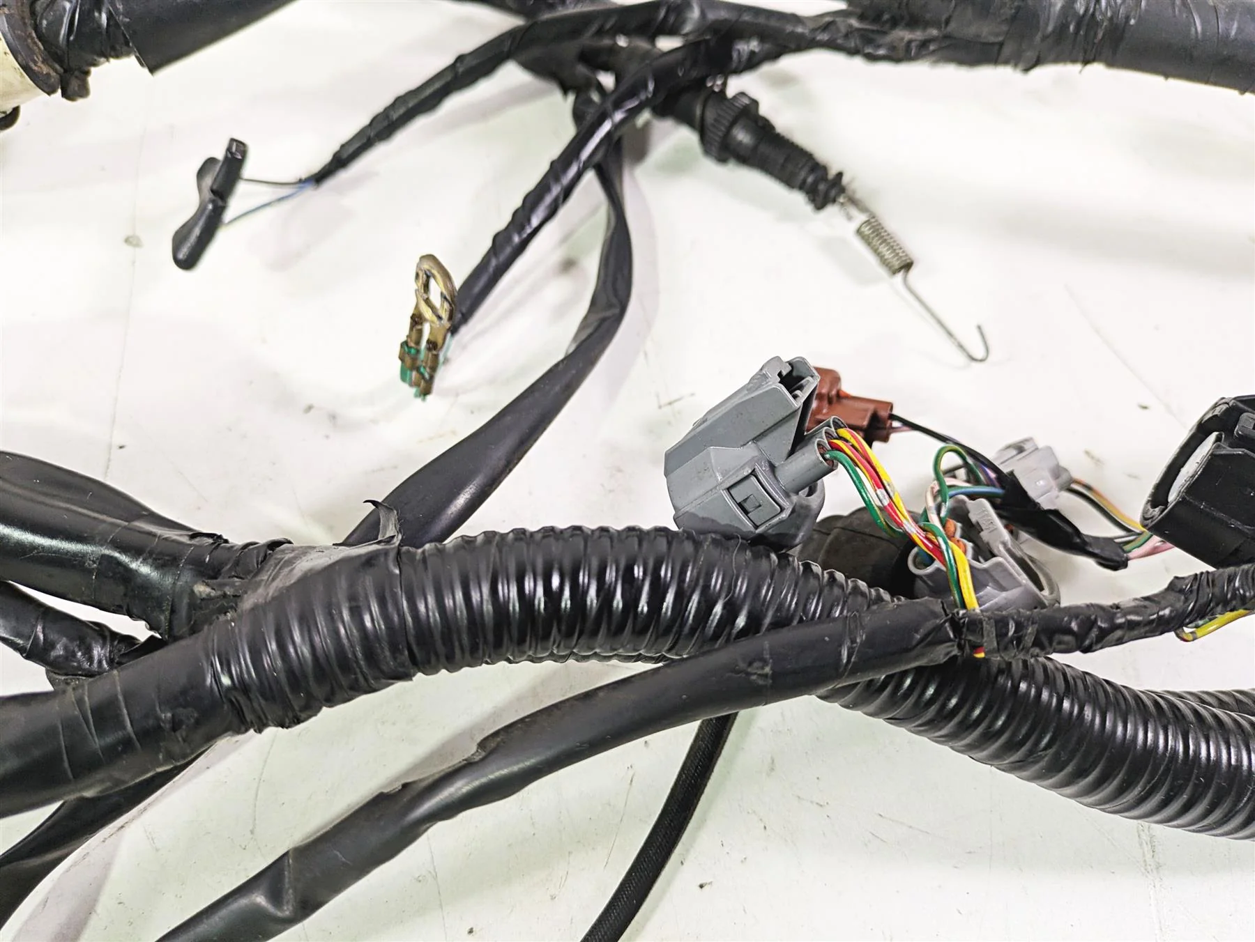 2002 Honda V-Twin VTX1800 C Main Wiring Harness Loom - No Cut 32100-MCH-6720 - Image 3