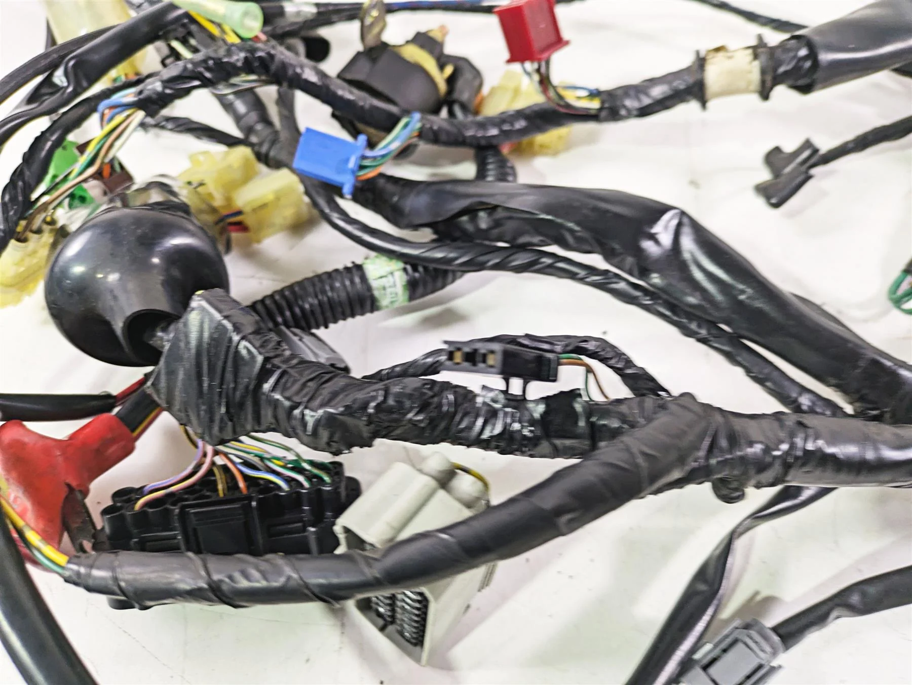 2002 Honda V-Twin VTX1800 C Main Wiring Harness Loom - No Cut 32100-MCH-6720 - Image 4