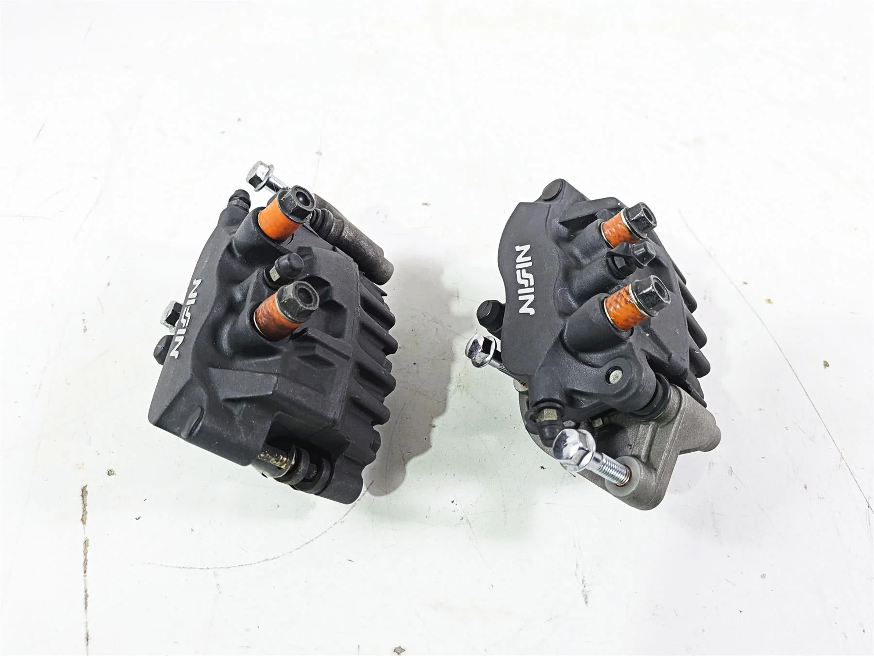 2002 Honda V-Twin VTX1800 C Nissin Front Brake Caliper Set 45150-MCH-006 - Image 4