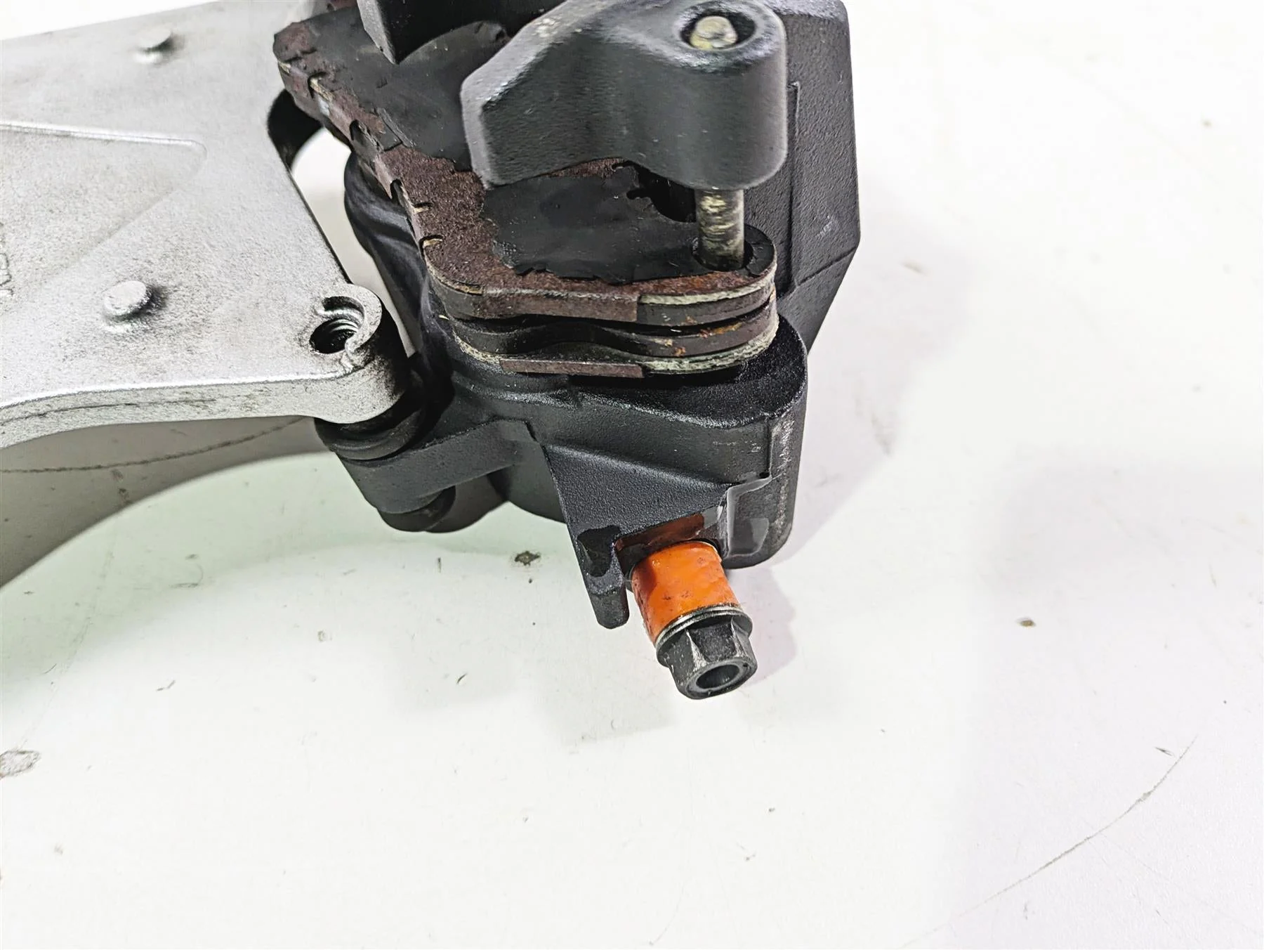 2002 Honda V-Twin VTX1800 C Nissin Rear Brake Caliper & Bracket 43150-MCH-006 - Image 12