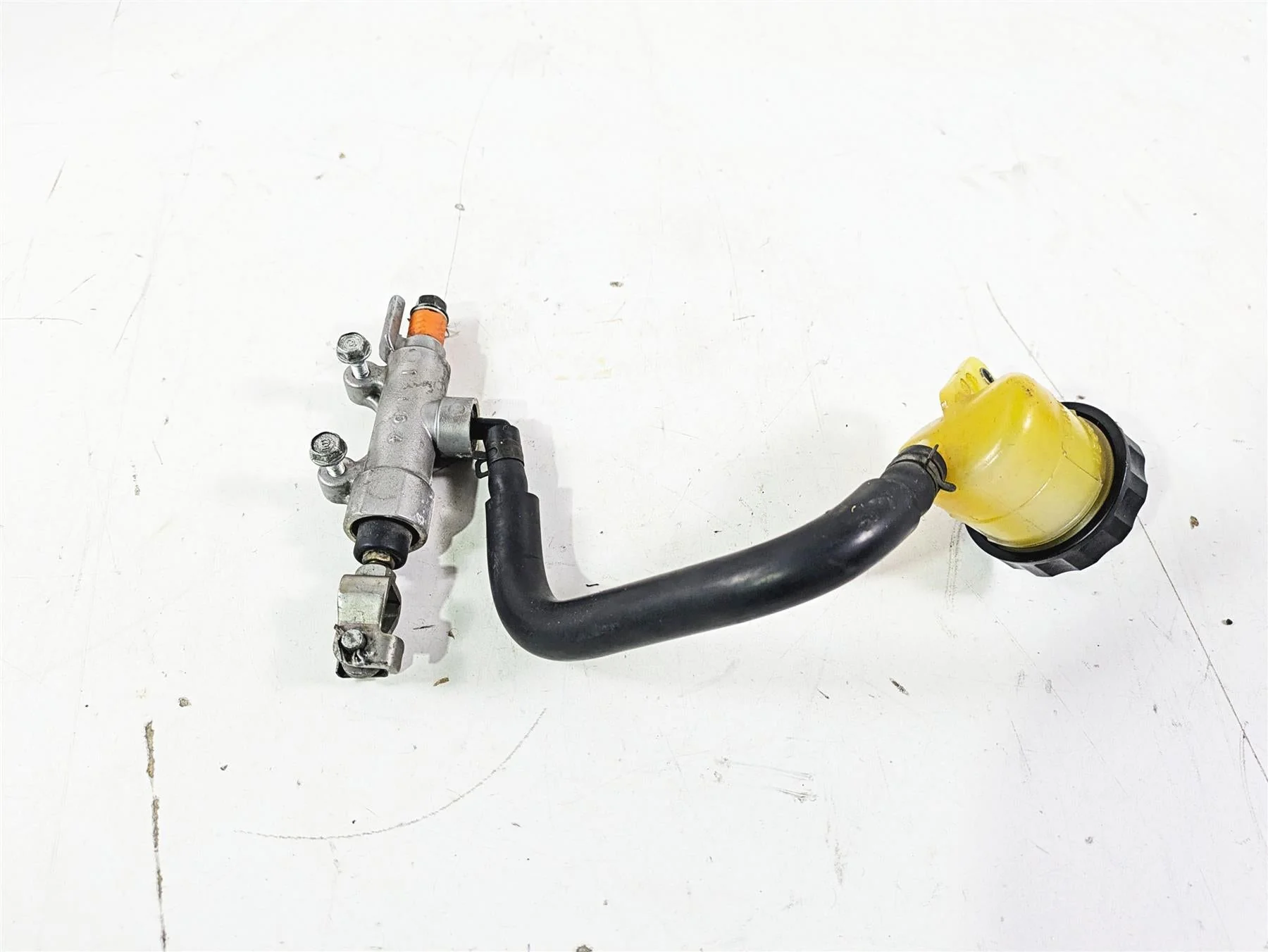 2002 Honda V-Twin VTX1800 C Rear Brake Master Cylinder 11/16 43510-MCH-016 - Image 2
