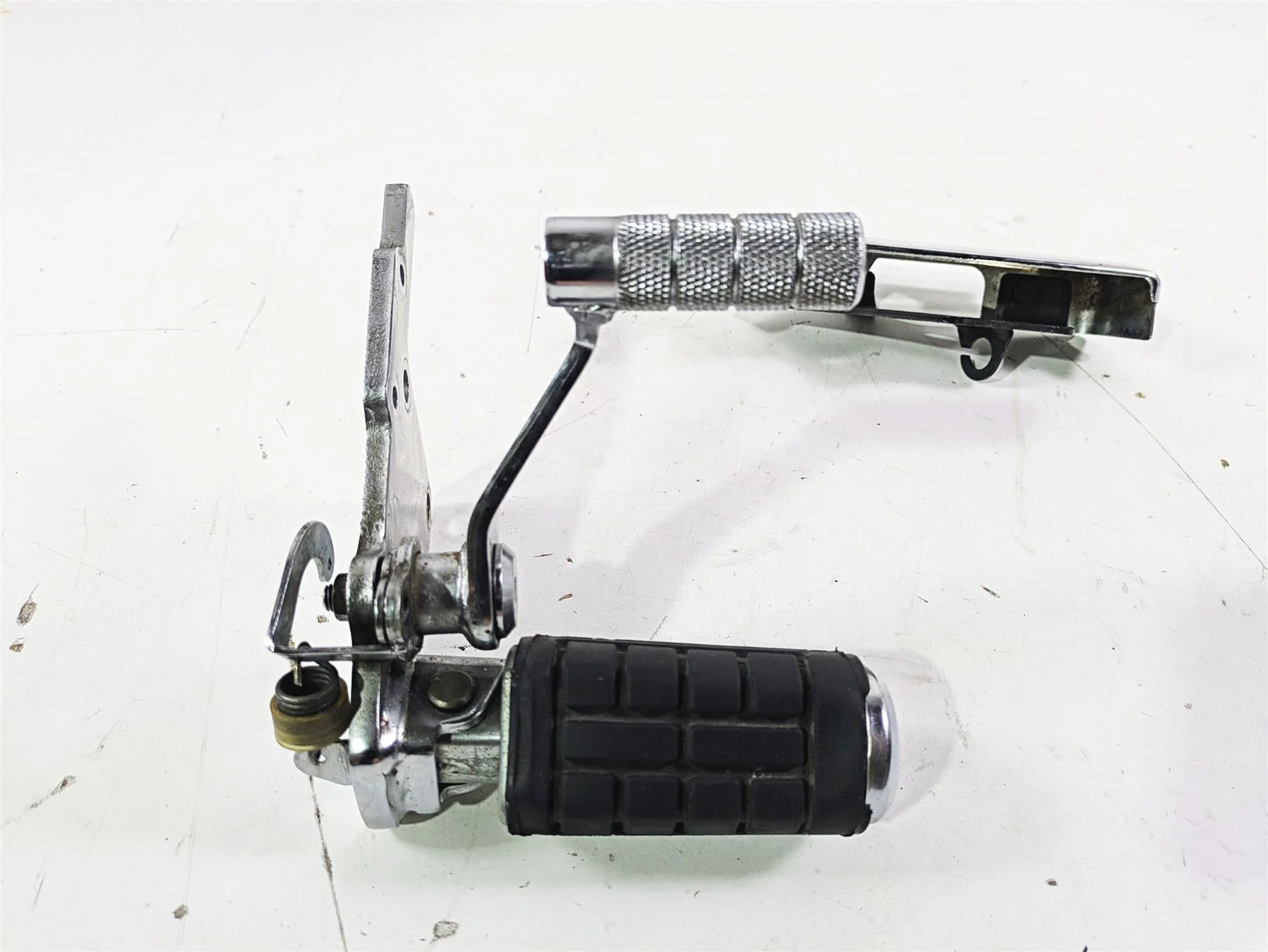 2002 Honda V-Twin VTX1800 C Right Front Foot Peg & Brake Parts 50615-MCH-C10 - Image 8