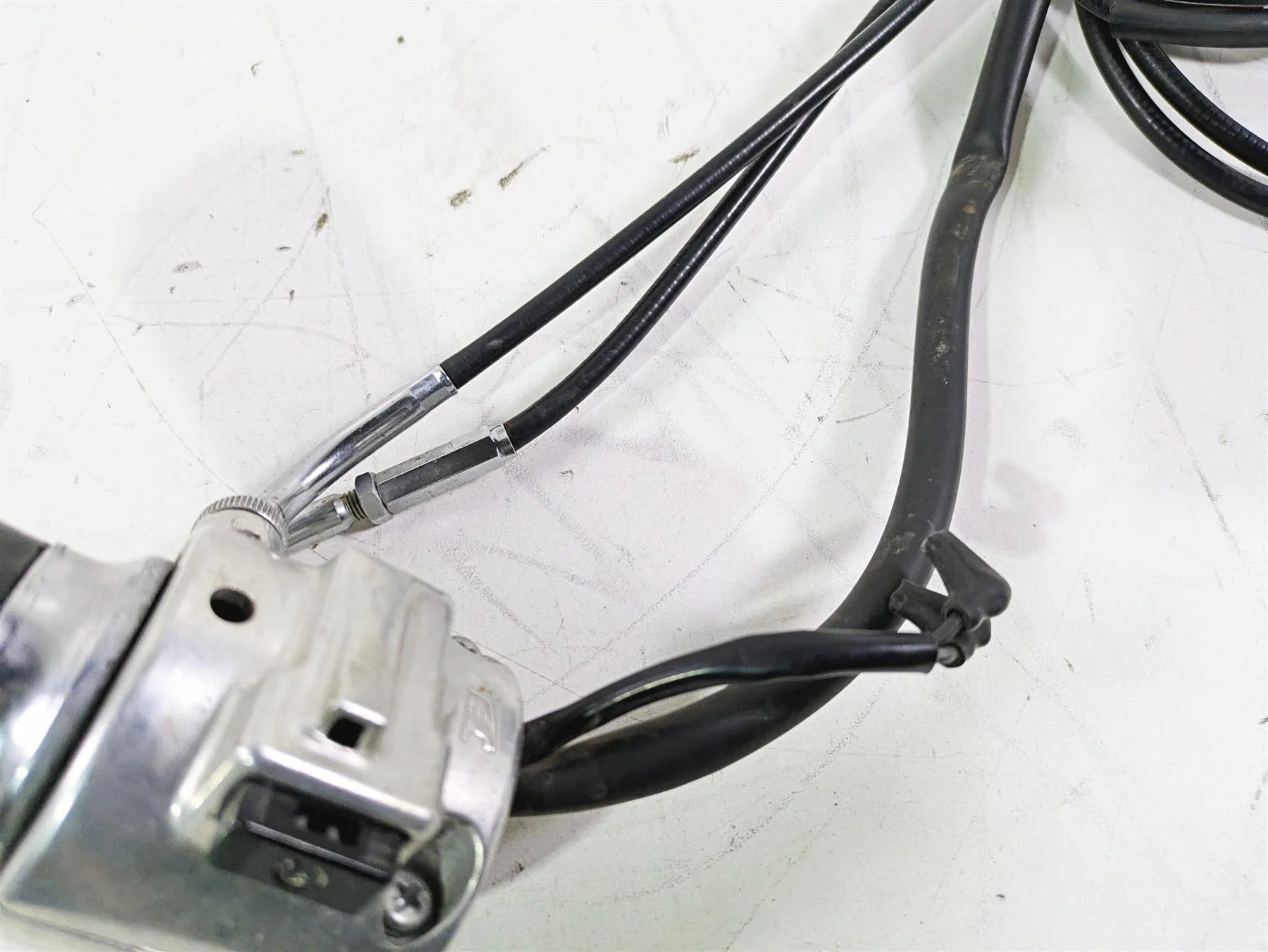 2002 Honda V-Twin VTX1800 C Right Hand Control Switch & Throttle 35013-MCH-020 - Image 8