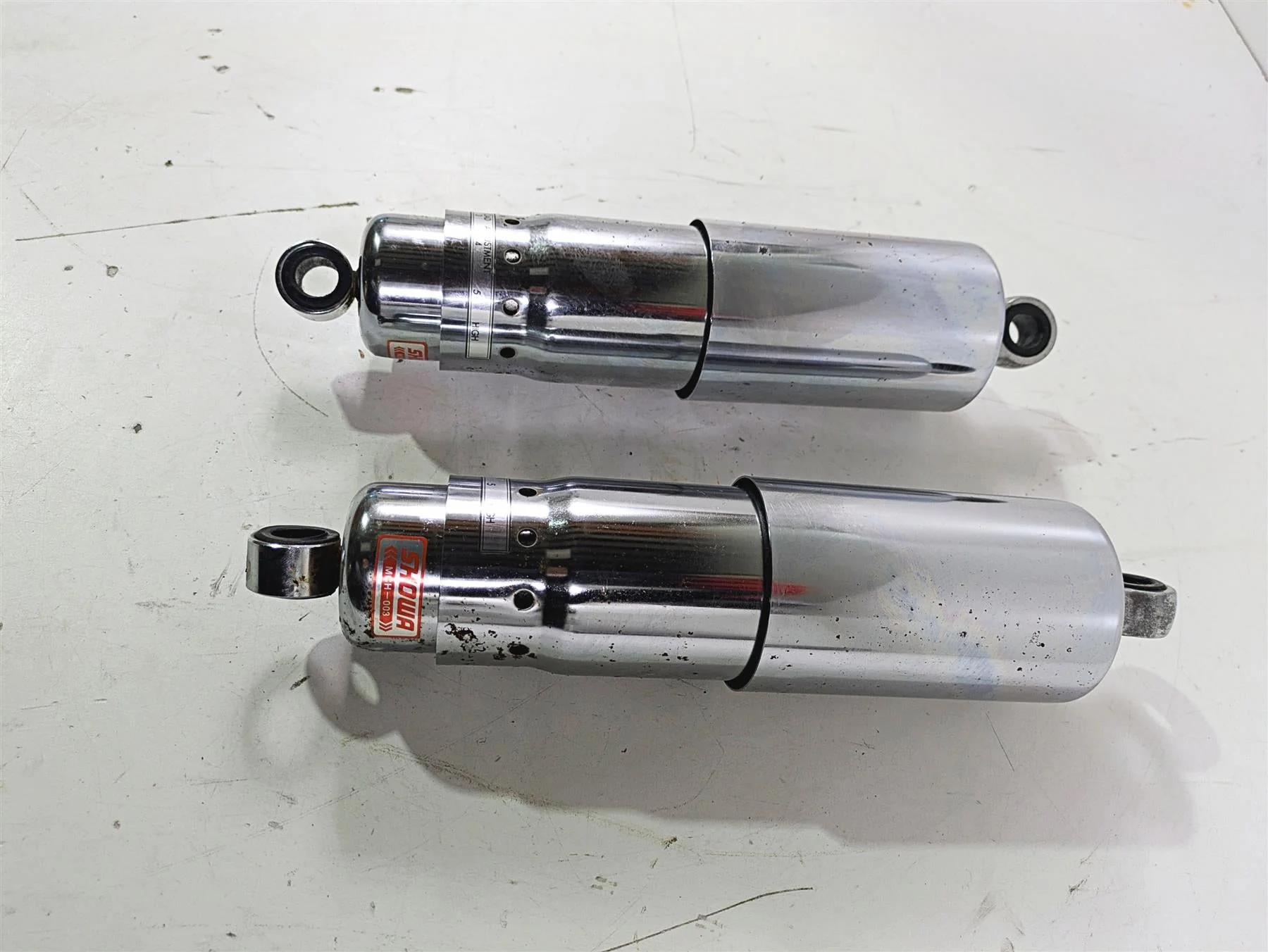 2002 Honda V-Twin VTX1800 C Showa Rear Suspension Shock Damper Set 52400-MCH-631 - Image 3