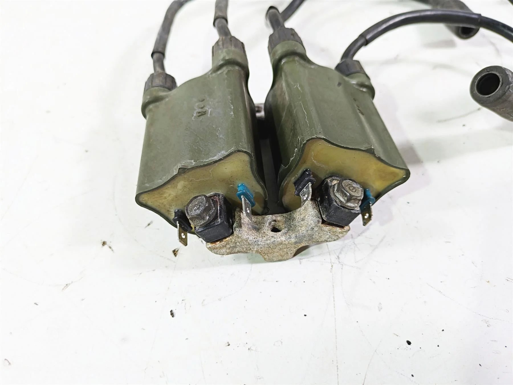 2002 Honda VT1100 Shadow Sabre Ignition Coils +  Wires & Plugs Set 30510-MCC-003 - Image 10