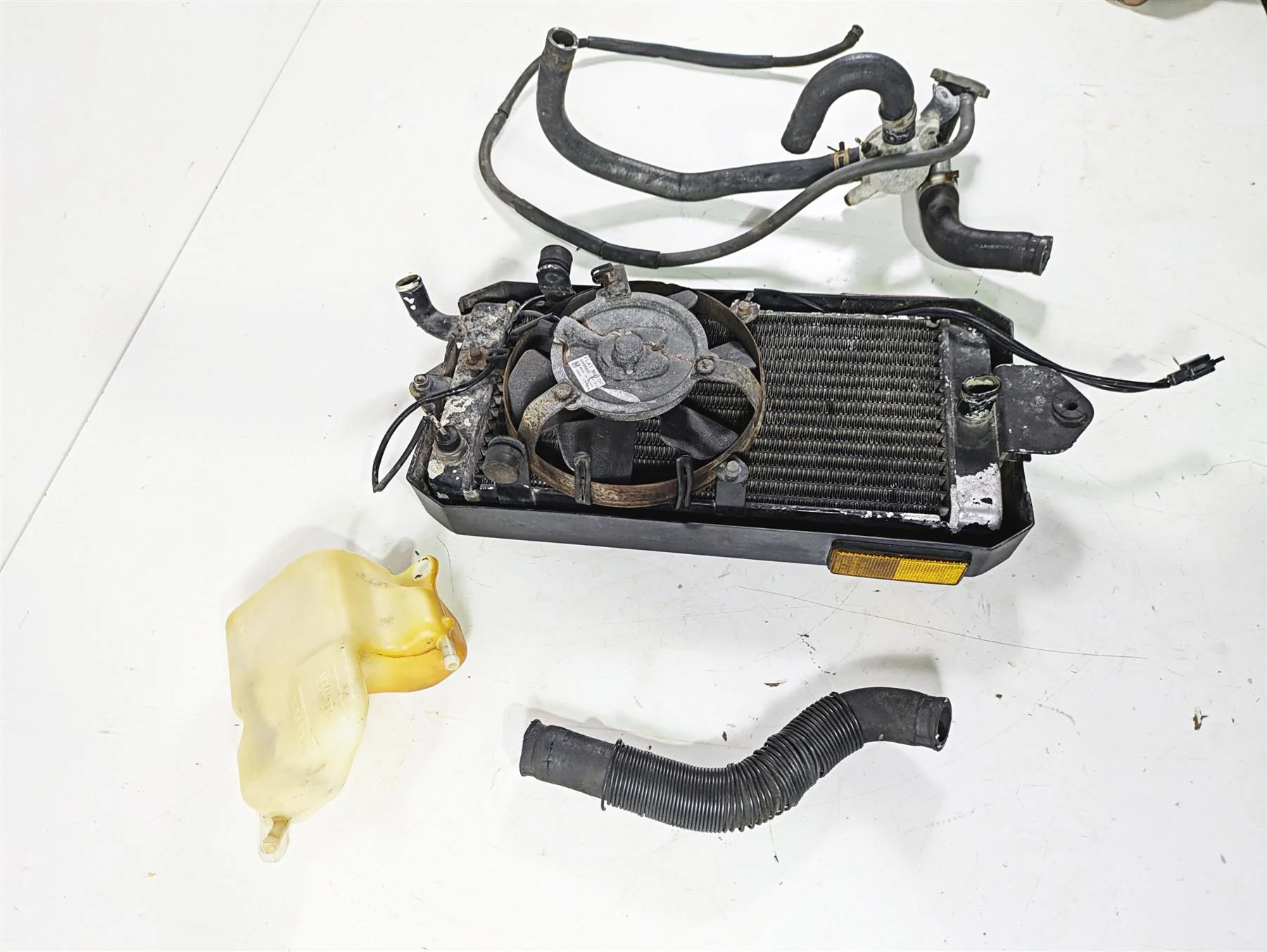 2002 Honda VT1100 Shadow Sabre Radiator Fan Reservoir Hoses Set 19010-MCK-A01 - Image 3